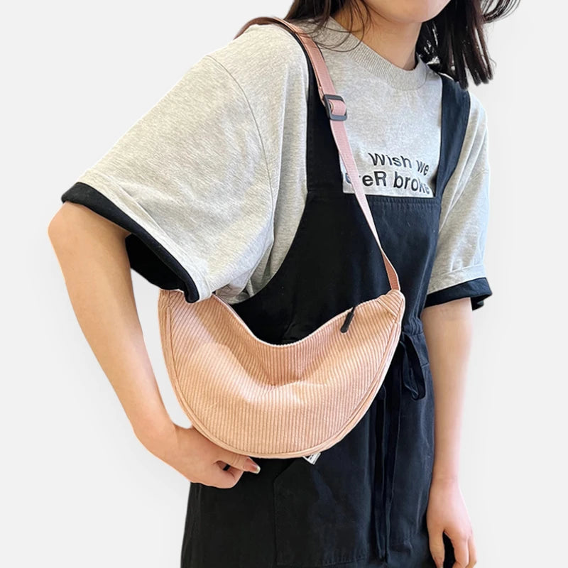 Sac banane demi-lune en velours côtelé Maëlle