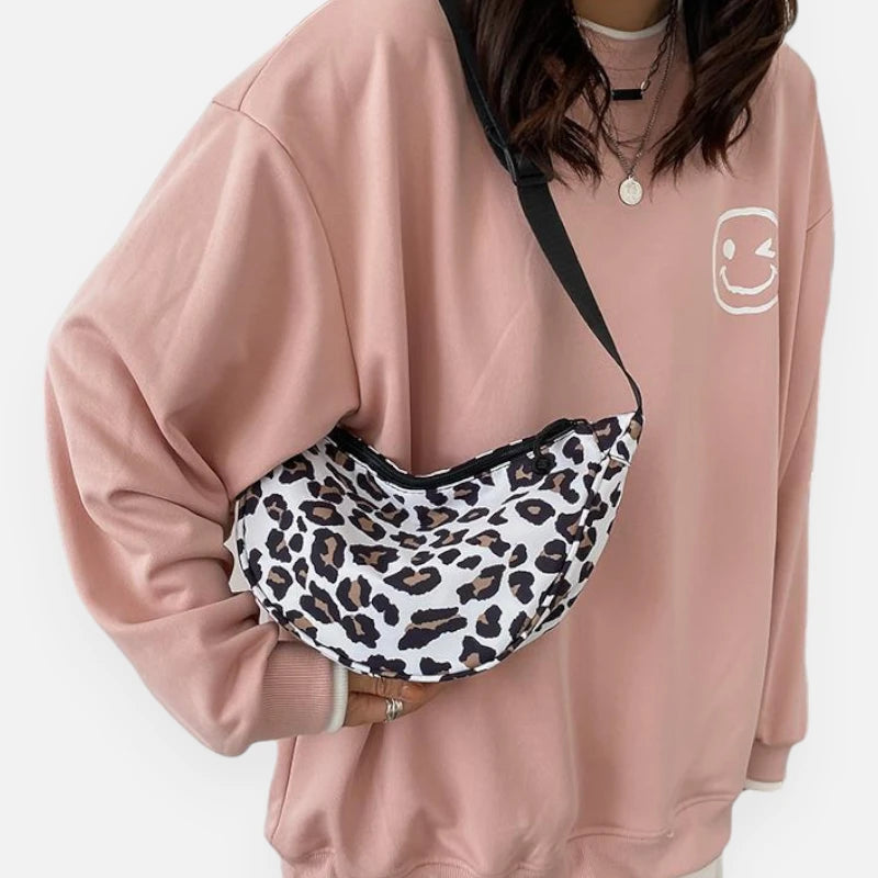 Sac banane demi-lune léopard en tissu Nadia