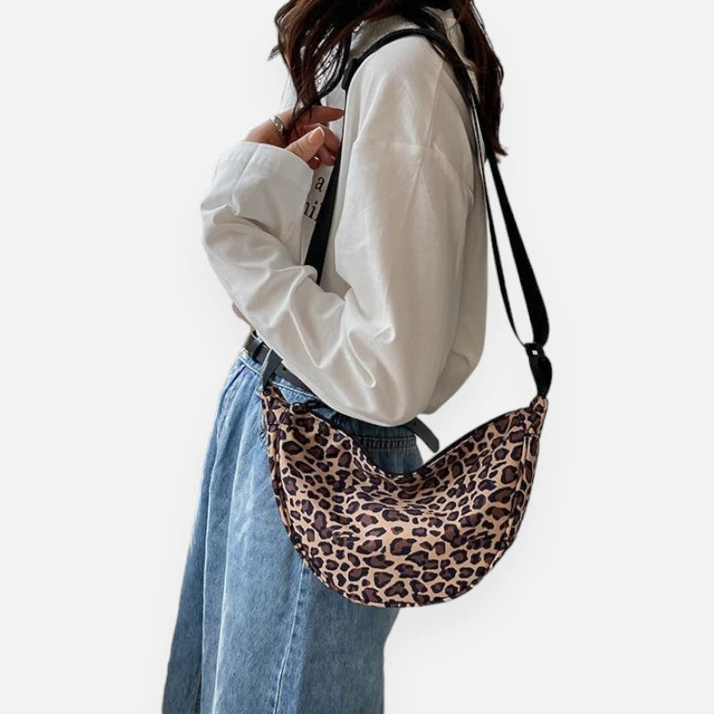 Sac banane demi-lune léopard en tissu Nadia