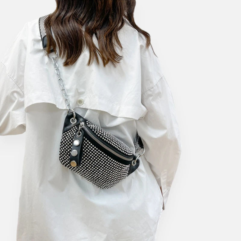 Sac banane cuir noir à bandoulière avec strass Yvonne