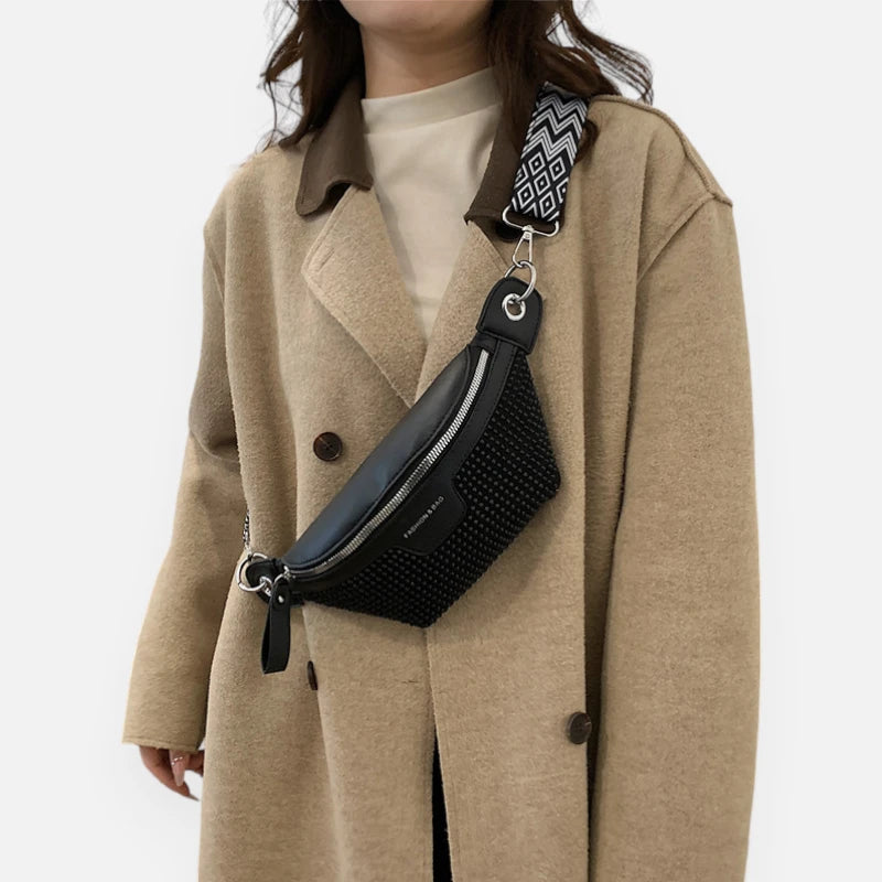 Sac banane cuir noir à bandoulière avec strass Elina