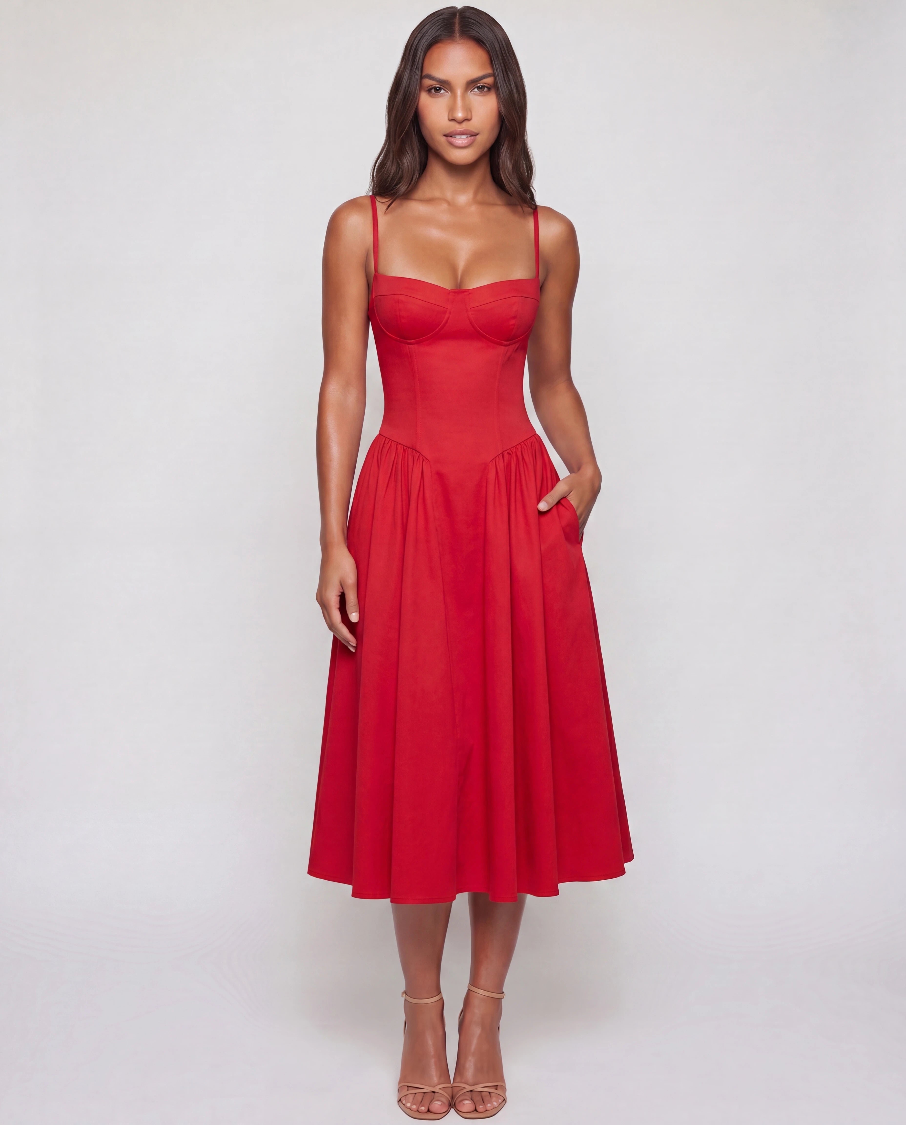 Robe midi col cœur à poches rouge Adèle portée de face en studio
