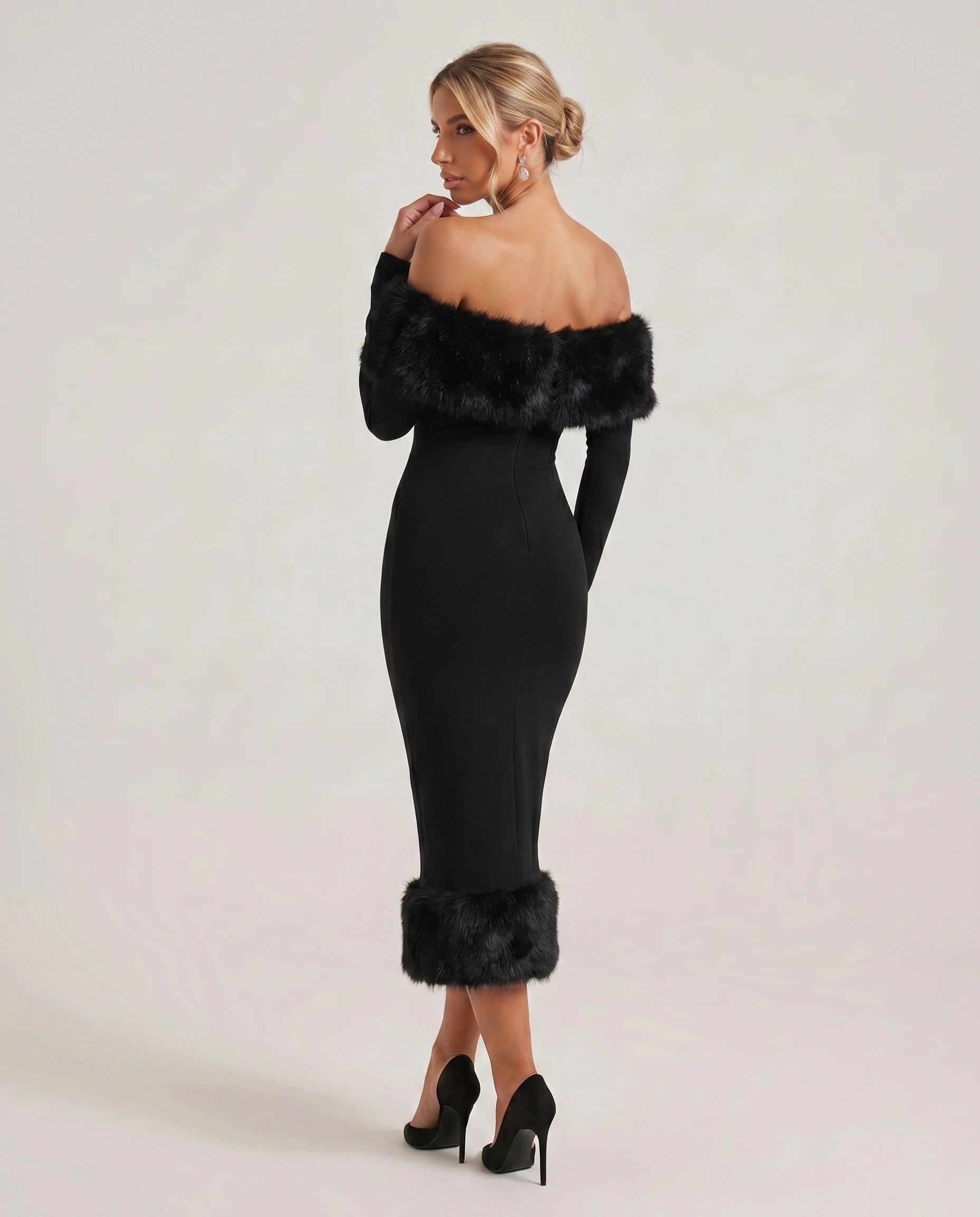 Aurore - Robe midi bardot à bordure fausse fourrure — Aurore