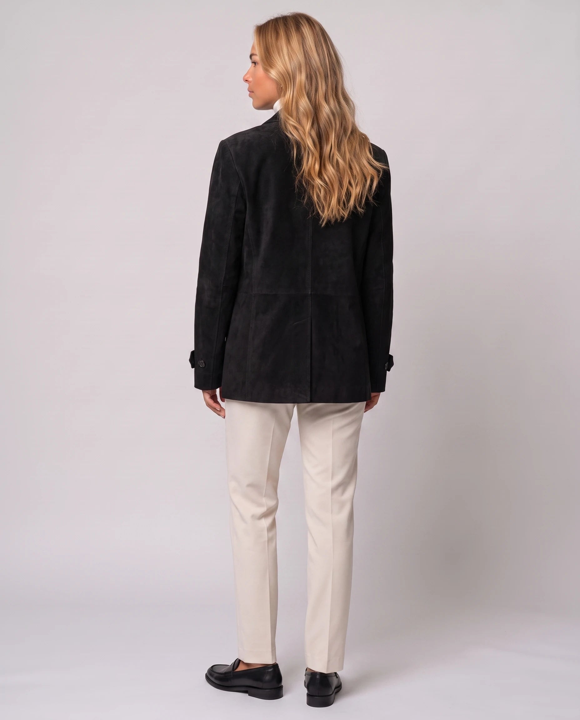 Blazer en suédine noir Prisca, vue de dos en studio
