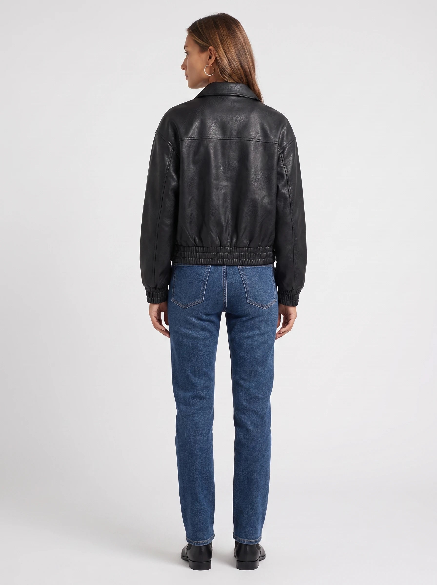 Blouson zippé effet cuir noir Pomeline, vue de dos en studio