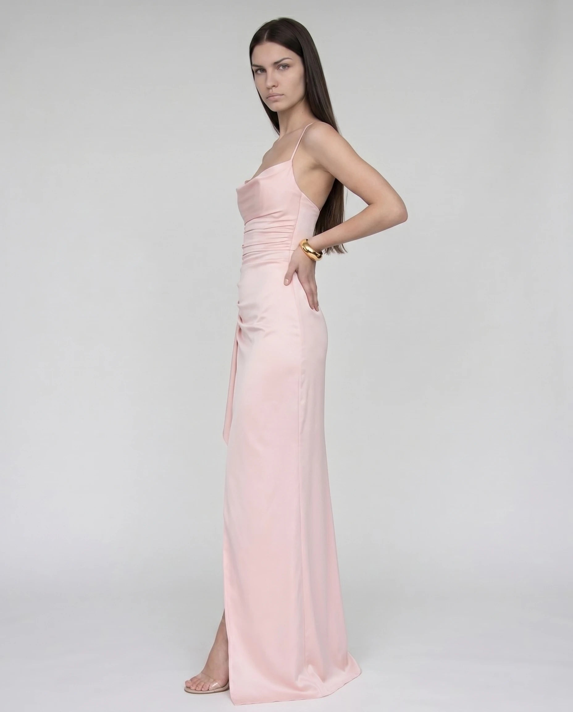blush 03 3q angle Salome Zolena