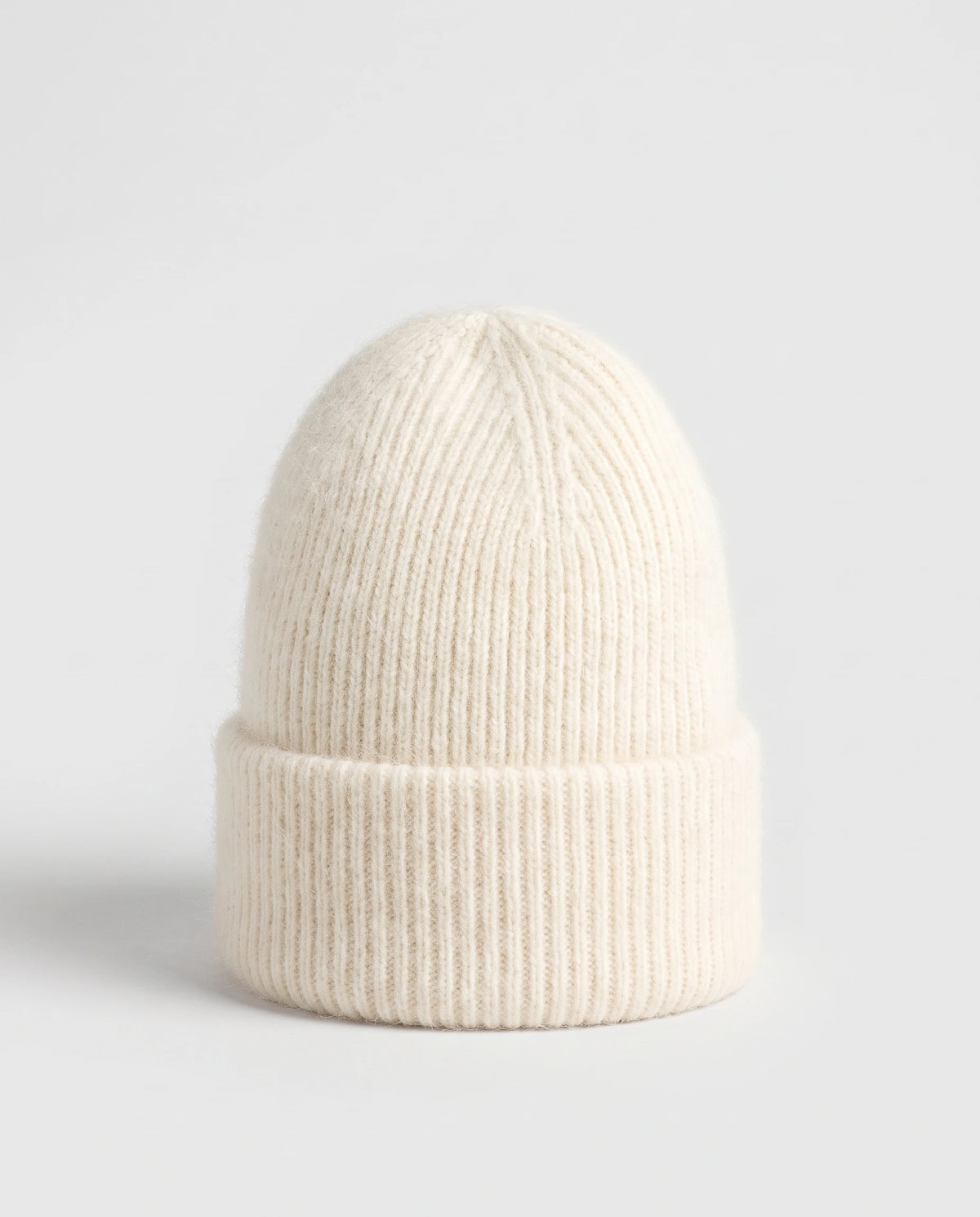 Strickmütze mit Umschlag — Thaïs, Farbe Ecru, Studio-Packshot
