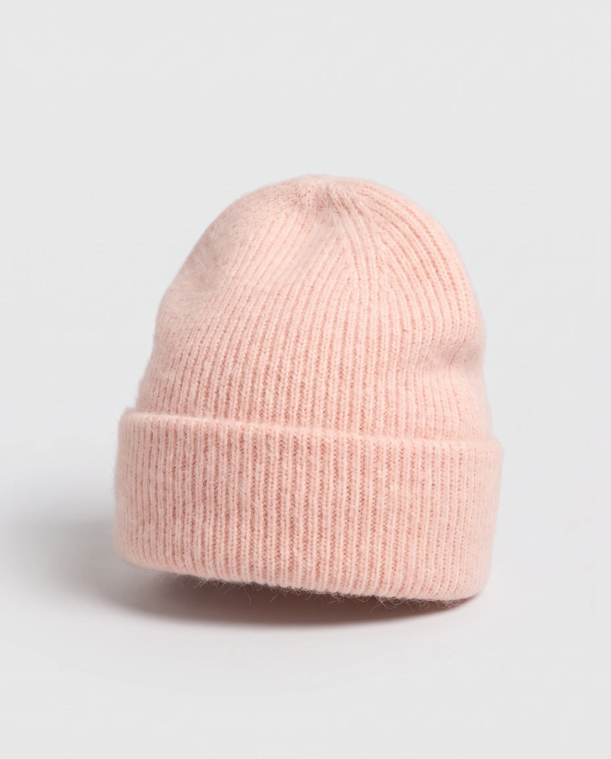 Strickmütze mit Umschlag — Thaïs, Farbe Puderrosa, Studio-Packshot