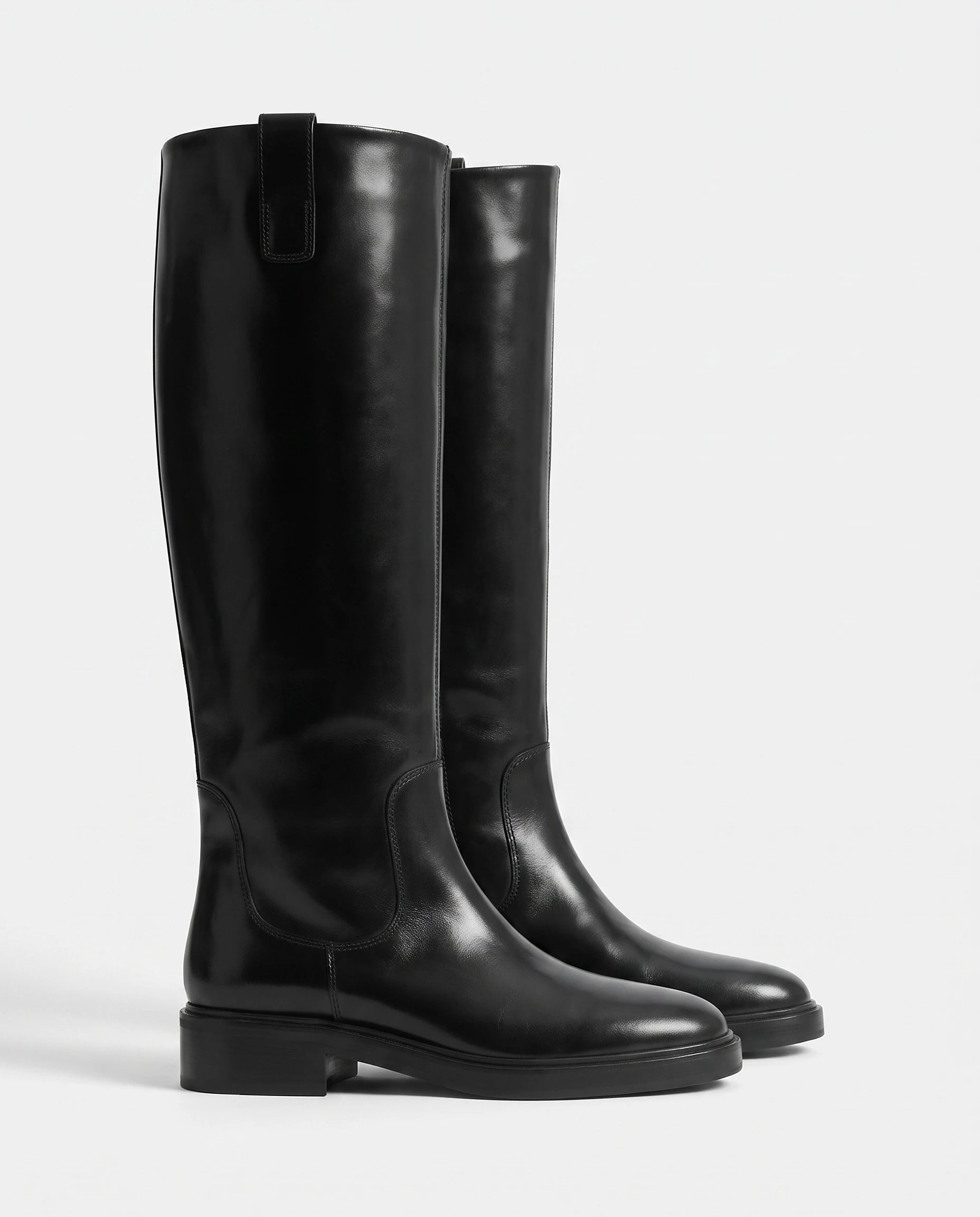 Bottes cavalières hautes effet cuir Bastienne — Noir, paire vue de profil studio