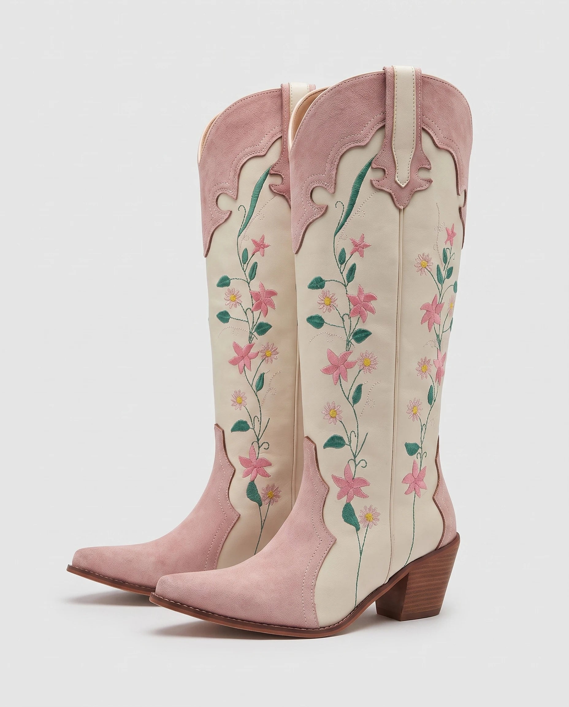 Bottes hautes western bicolores en simili Fleurine Écru et Rose Poudré — packshot studio