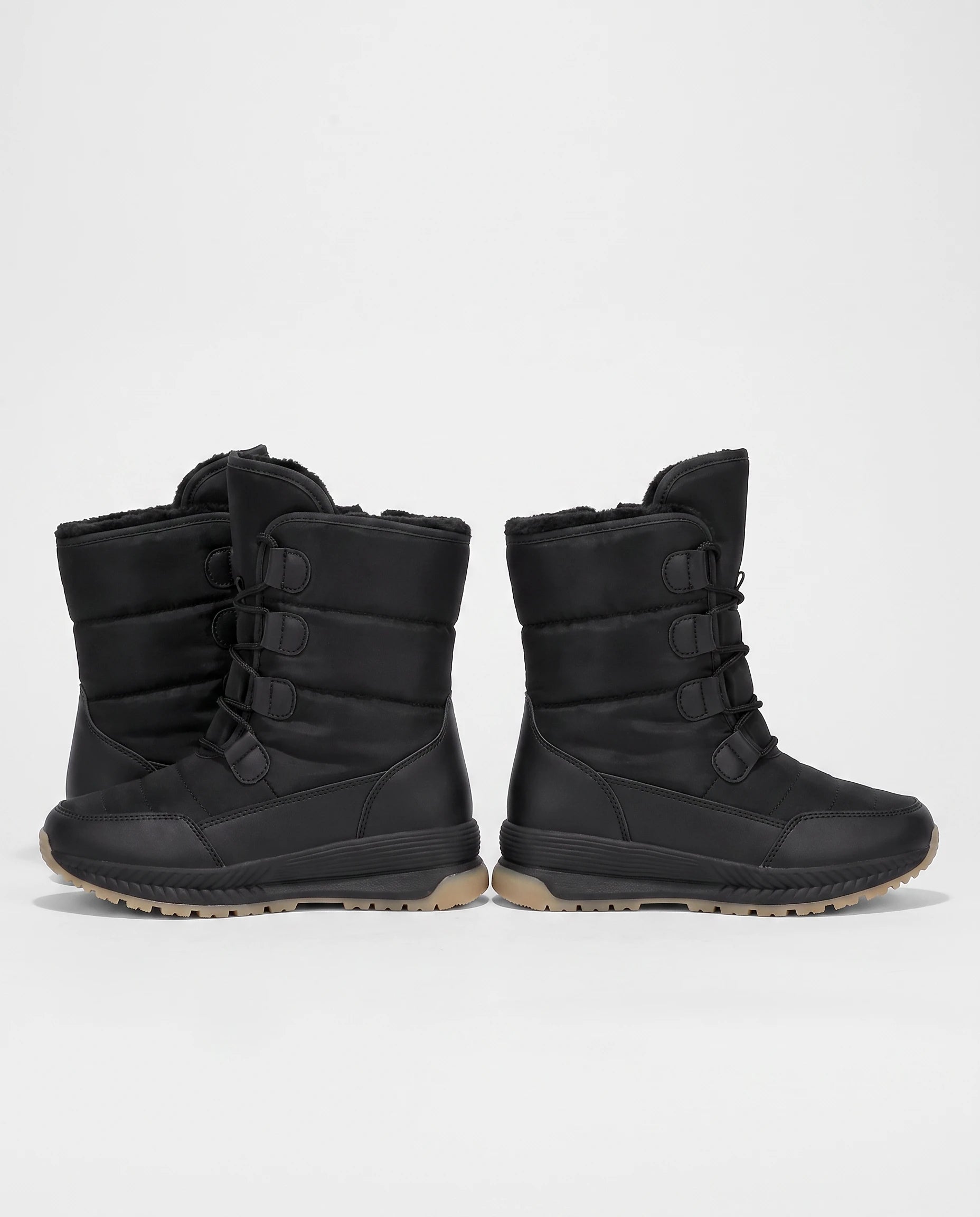Bottes de neige fourrées à lacets Lorraine — Noir, paire vue de face en studio