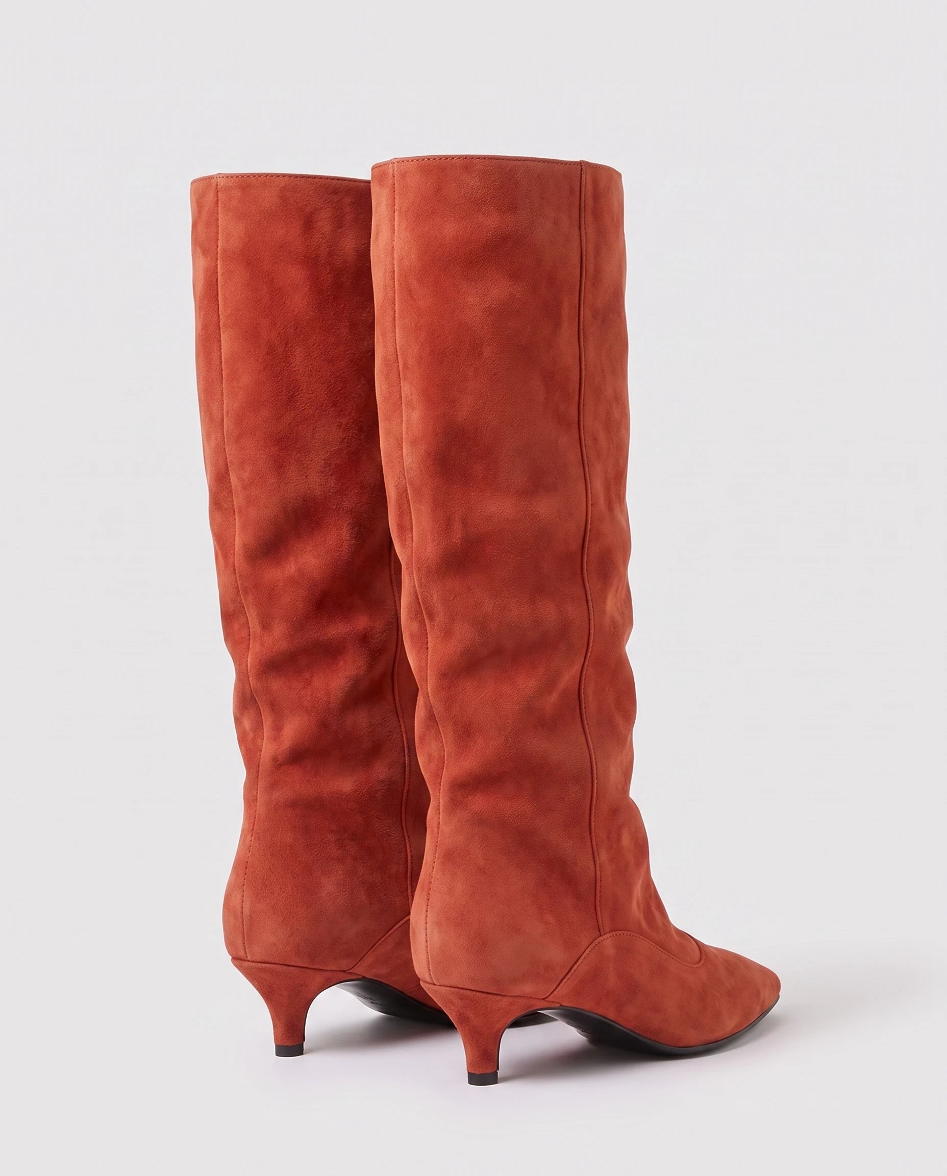 Bottes souples à petit talon en suédine Bernadette — Rouge, packshot vue complémentaire