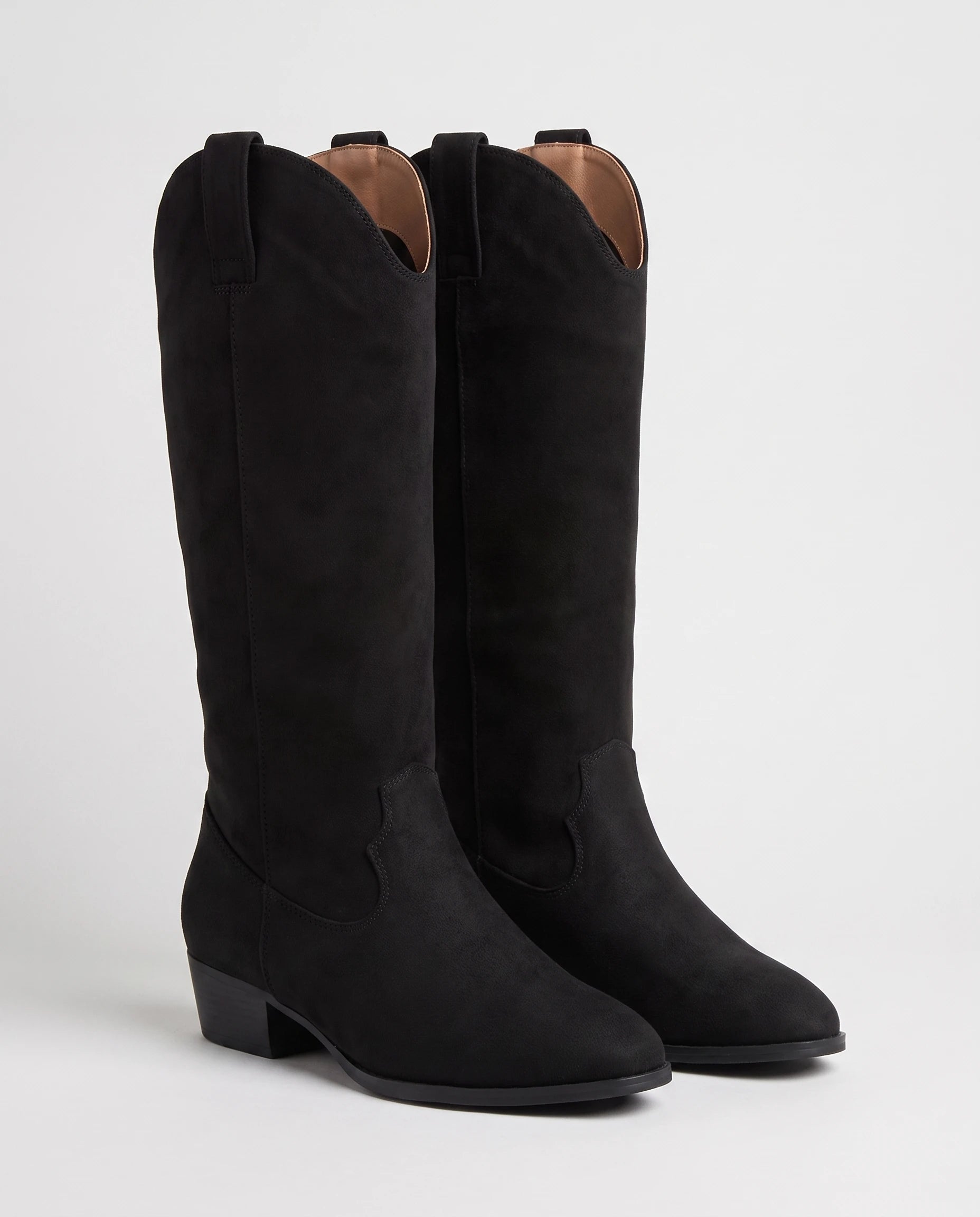 Bottes hautes western en suédine Marjolaine — Noir, paire vue de trois quarts studio