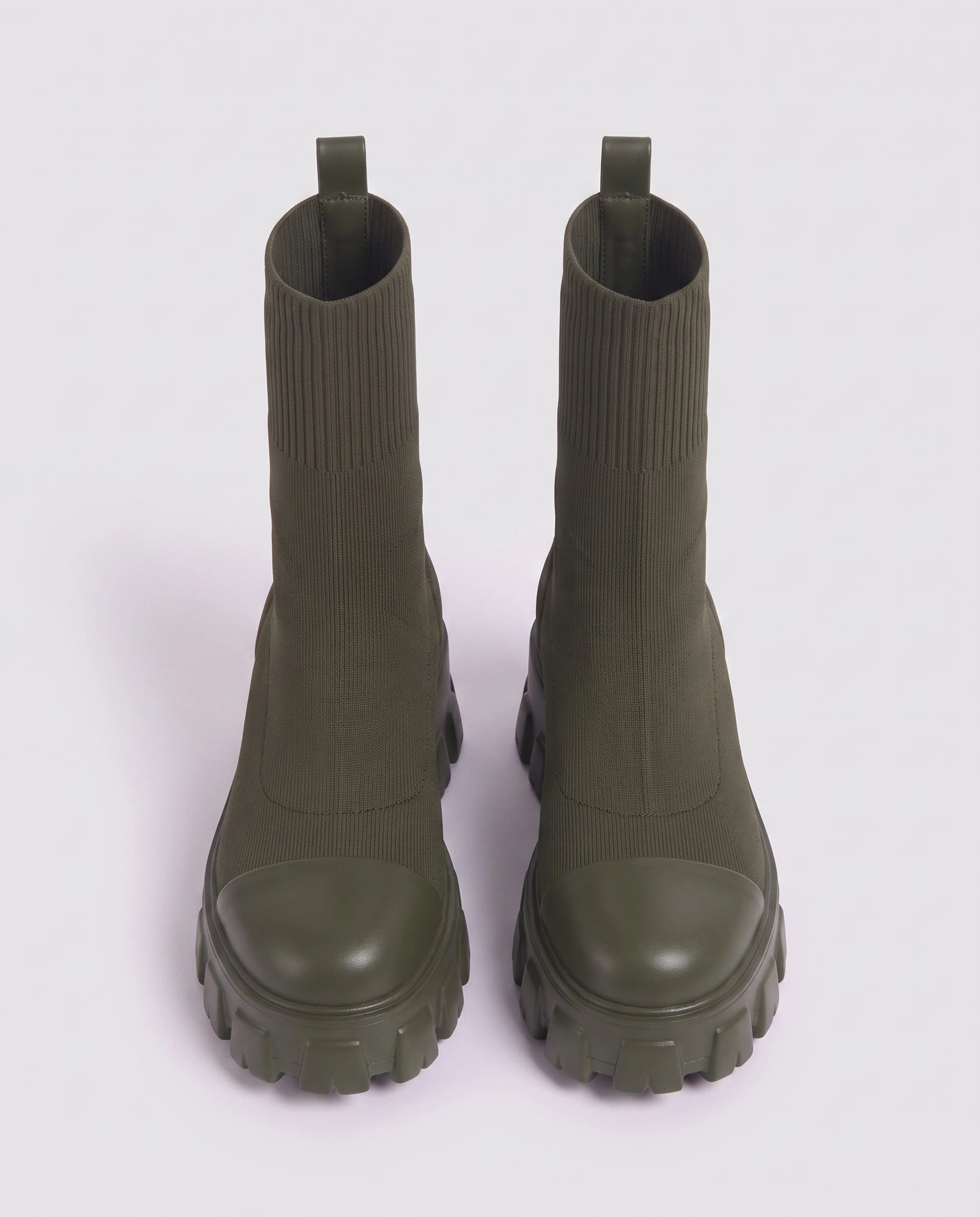 Bottines chaussettes à plateforme Antoinette — Kaki, paire vue de face en légère plongée