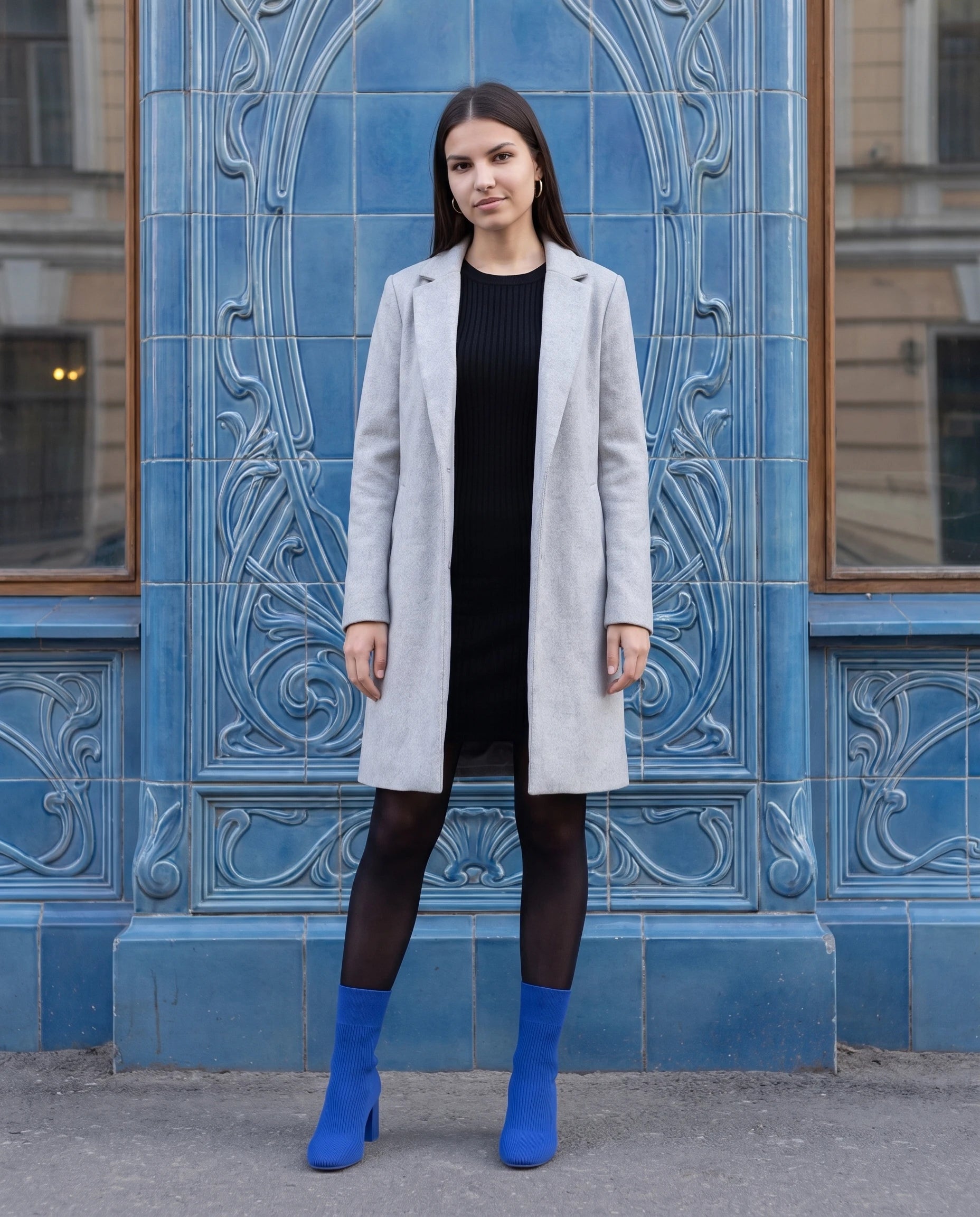 Bottines chaussettes en maille a talon haut Adelphine Bleu Cobalt — portées en situation