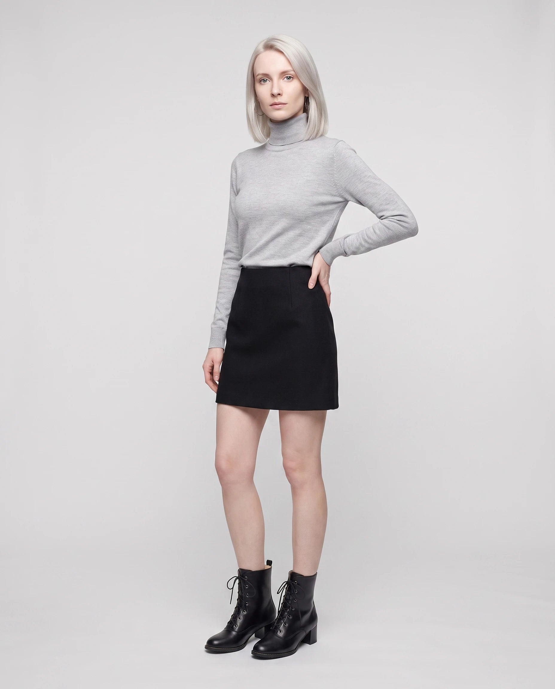 Bottines à lacets à talon effet cuir Alphonsine — Noir, portées en plein pied studio