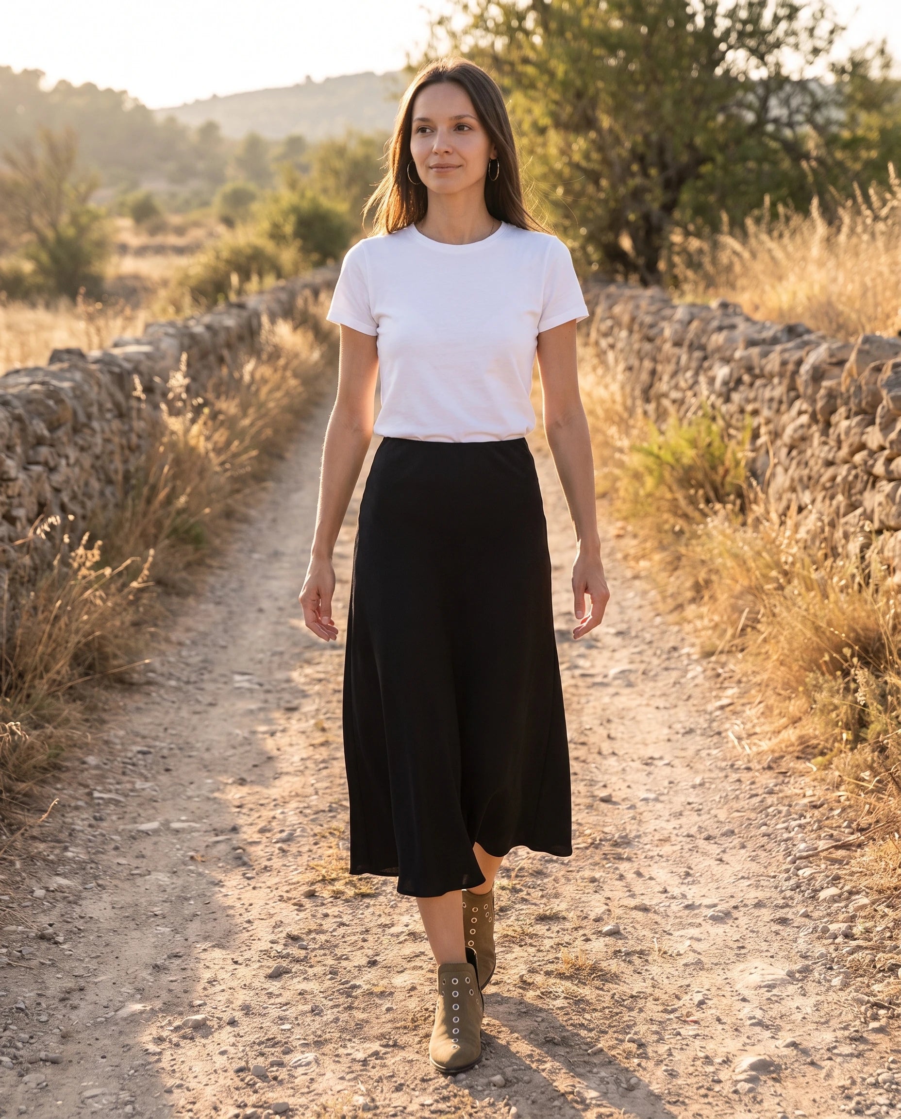 Bottines western à œillets cloutés Azélie — Kaki, portées en situation