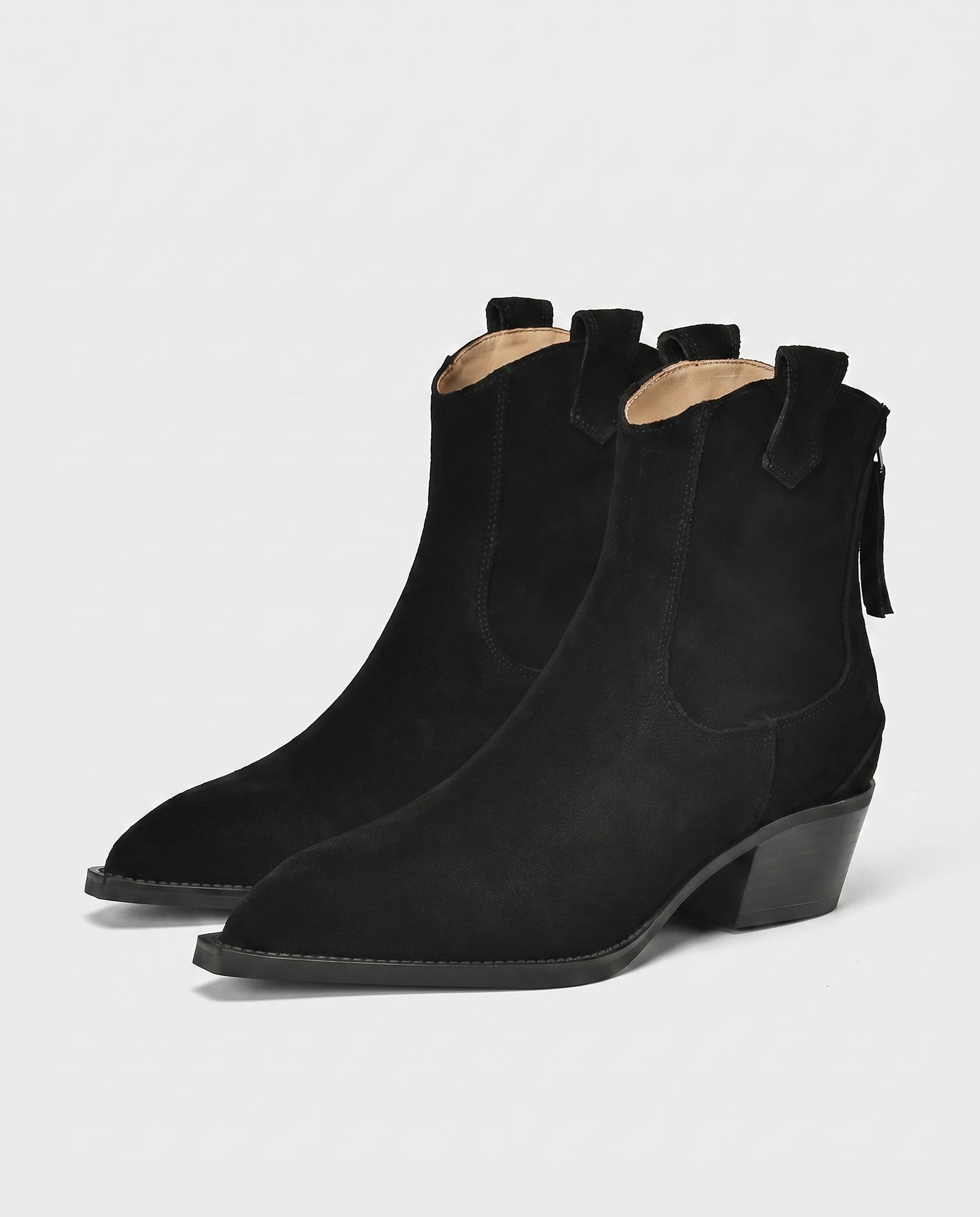 Bottines western en suédine Quiterie — Noir, paire en packshot studio
