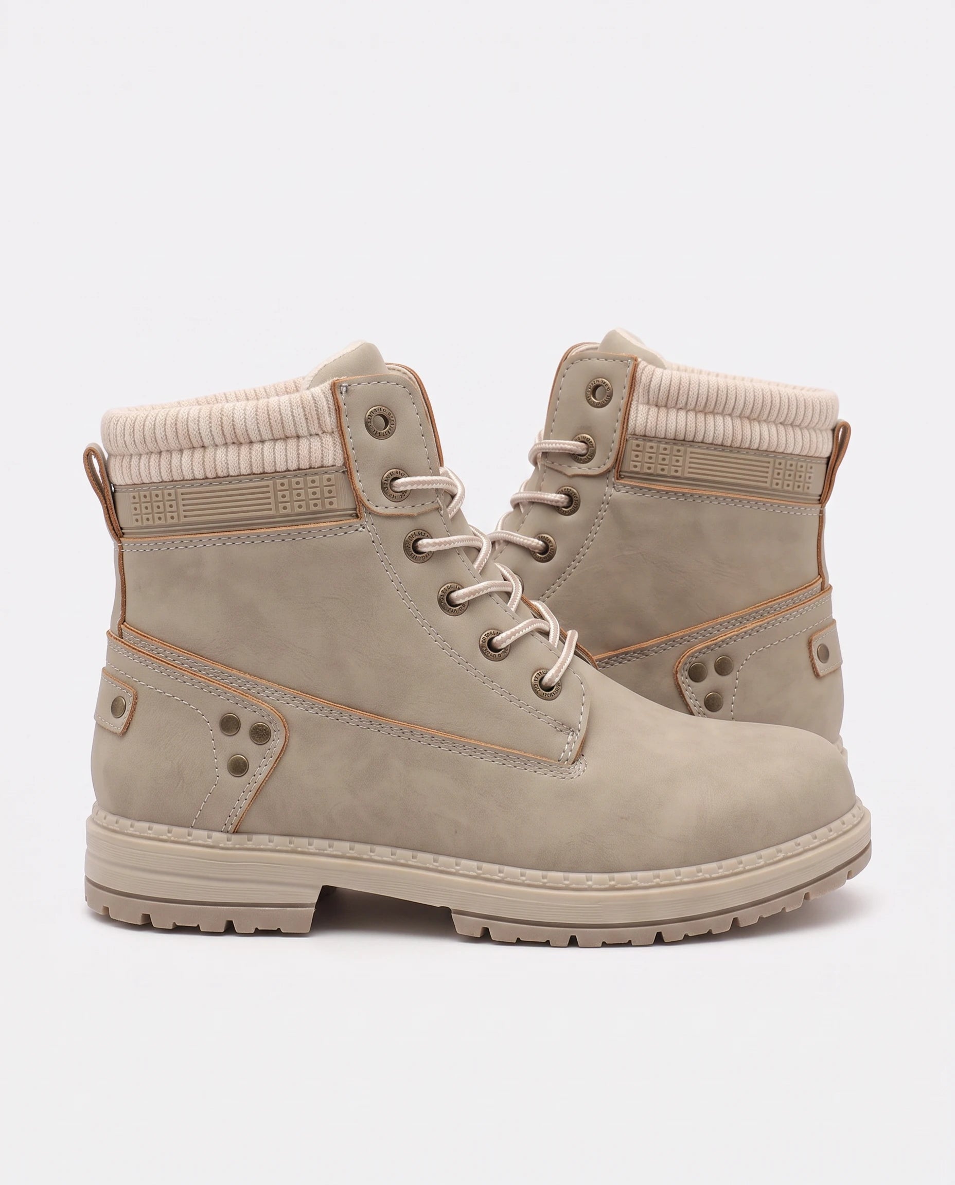 Bottines worker plates à lacets effet cuir Lisette — Beige, vue de profil, laçage et semelle crantée