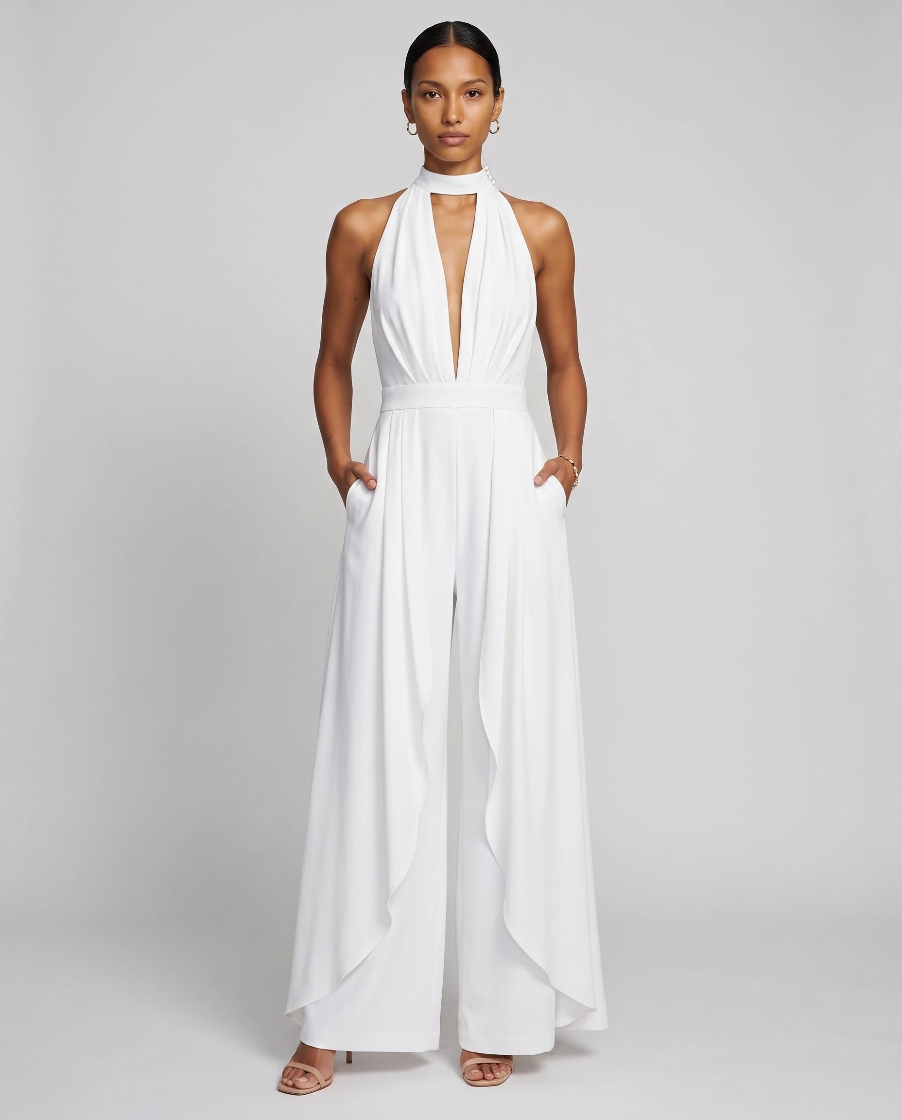 Combinaison habillee dos nu jambe large Blanc, vue de face studio - Celestine | Zolena