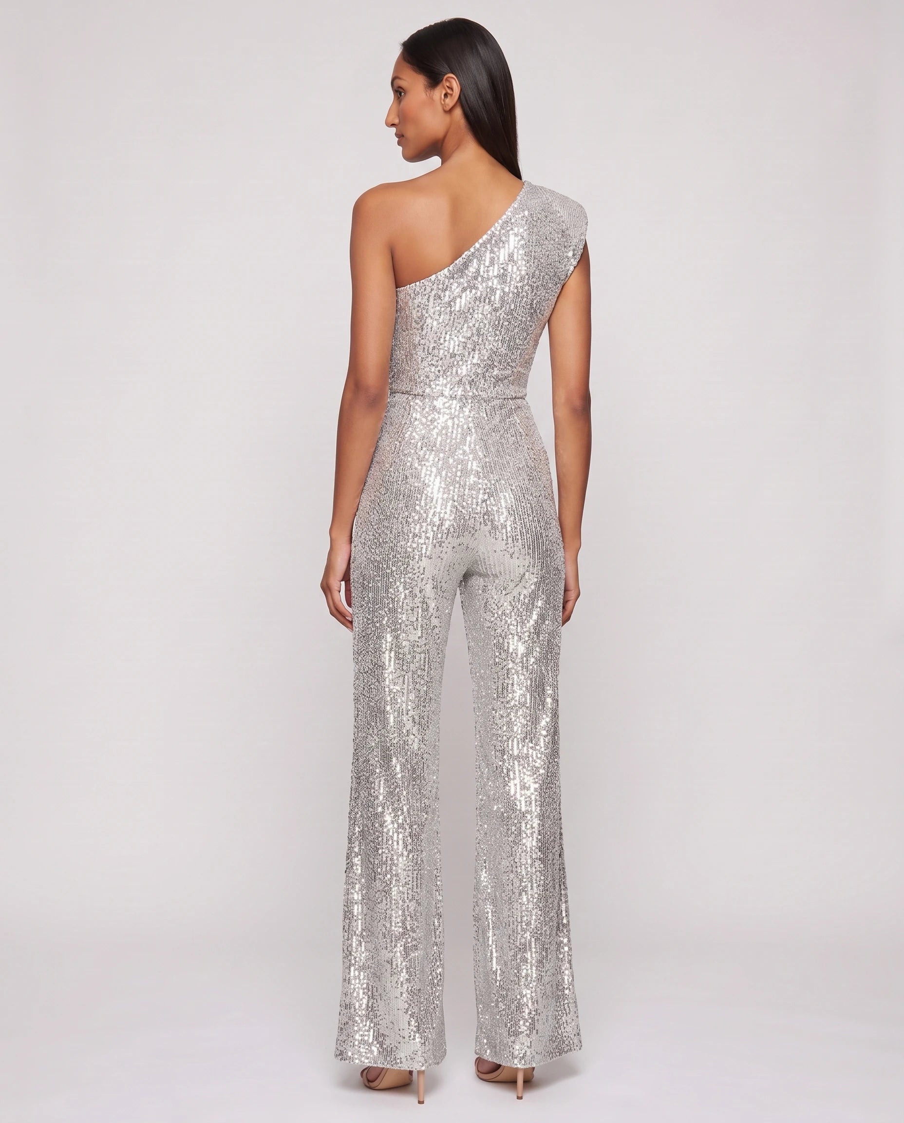 Combinaison à paillettes une épaule Estelle, coloris Argent, vue de dos studio