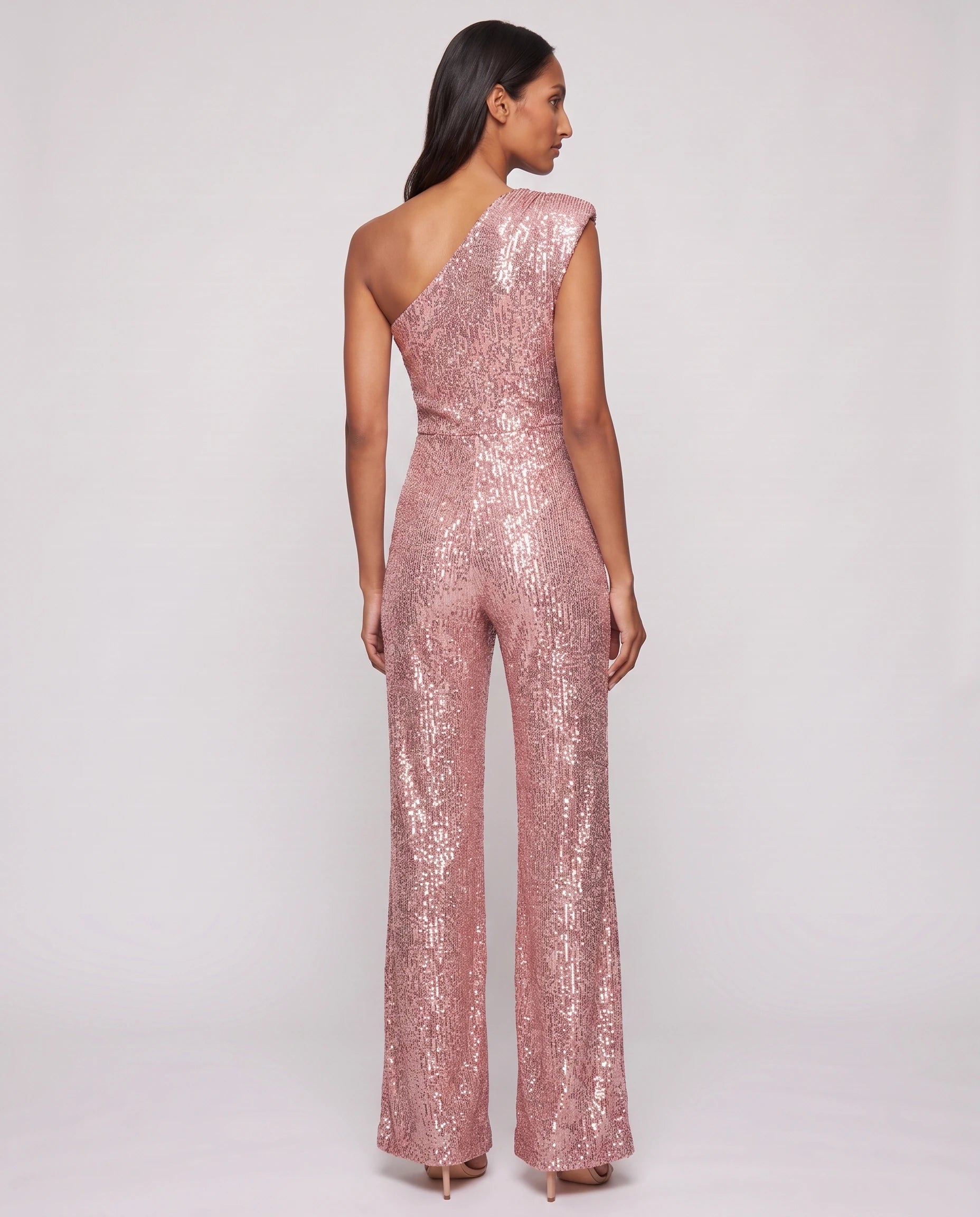 Combinaison à paillettes une épaule Estelle, coloris Rose, vue de dos studio