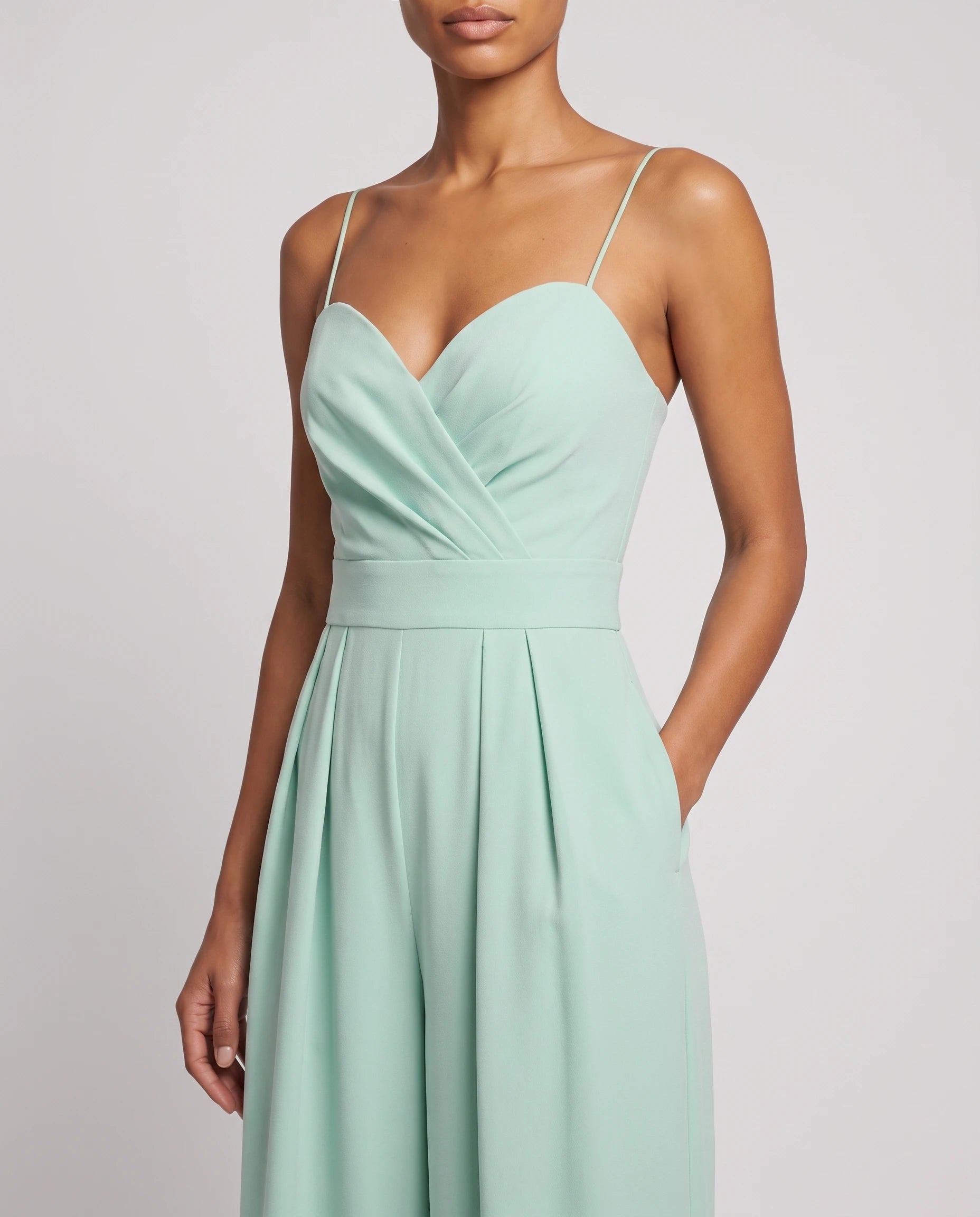 Combinaison habillée drapée Vert d'Eau - détail du bustier drapé