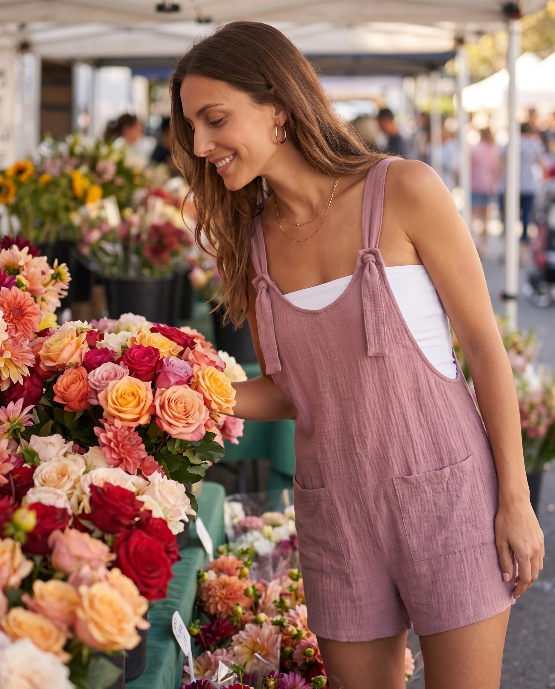 Combishort texturé Maud rose — porté en lifestyle