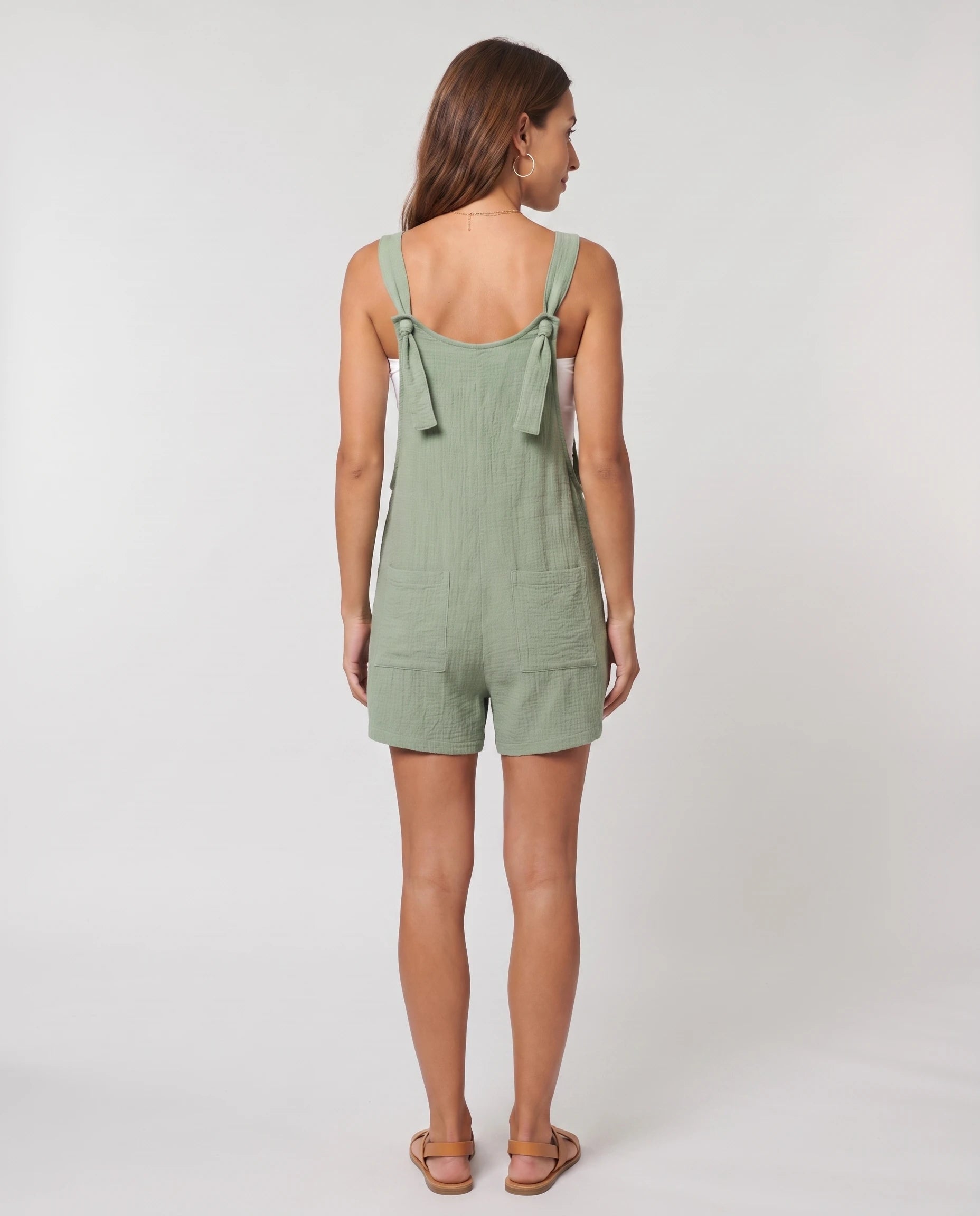 Combishort texturé Maud vert clair — vue de dos studio