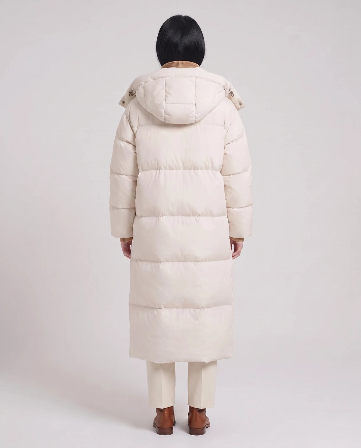 Doudoune maxi oversize à capuche et pressions Marine en Beige, vue de dos, capuche rabattue