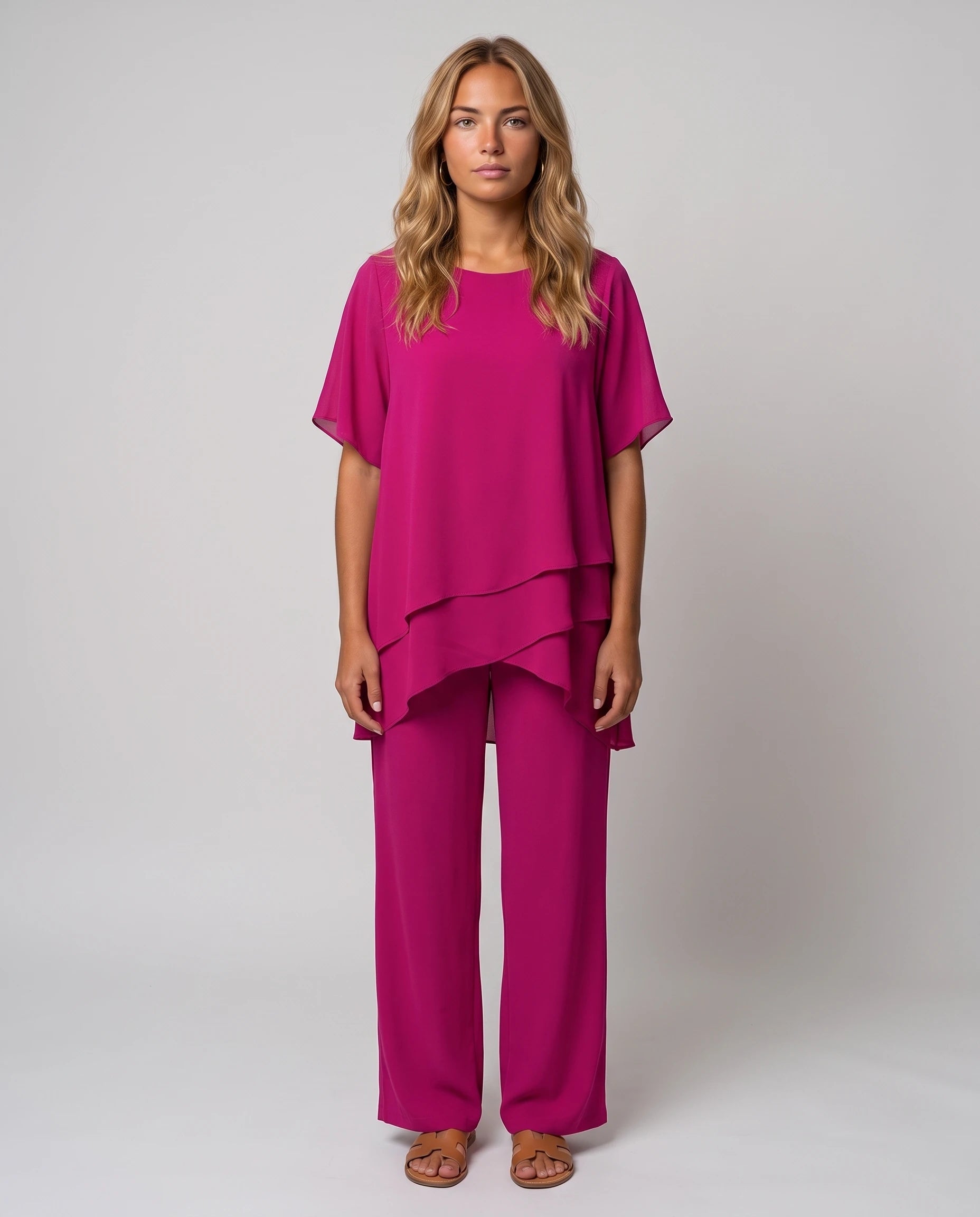 Ensemble top asymétrique et pantalon large Armelle — Fuchsia — vue face studio
