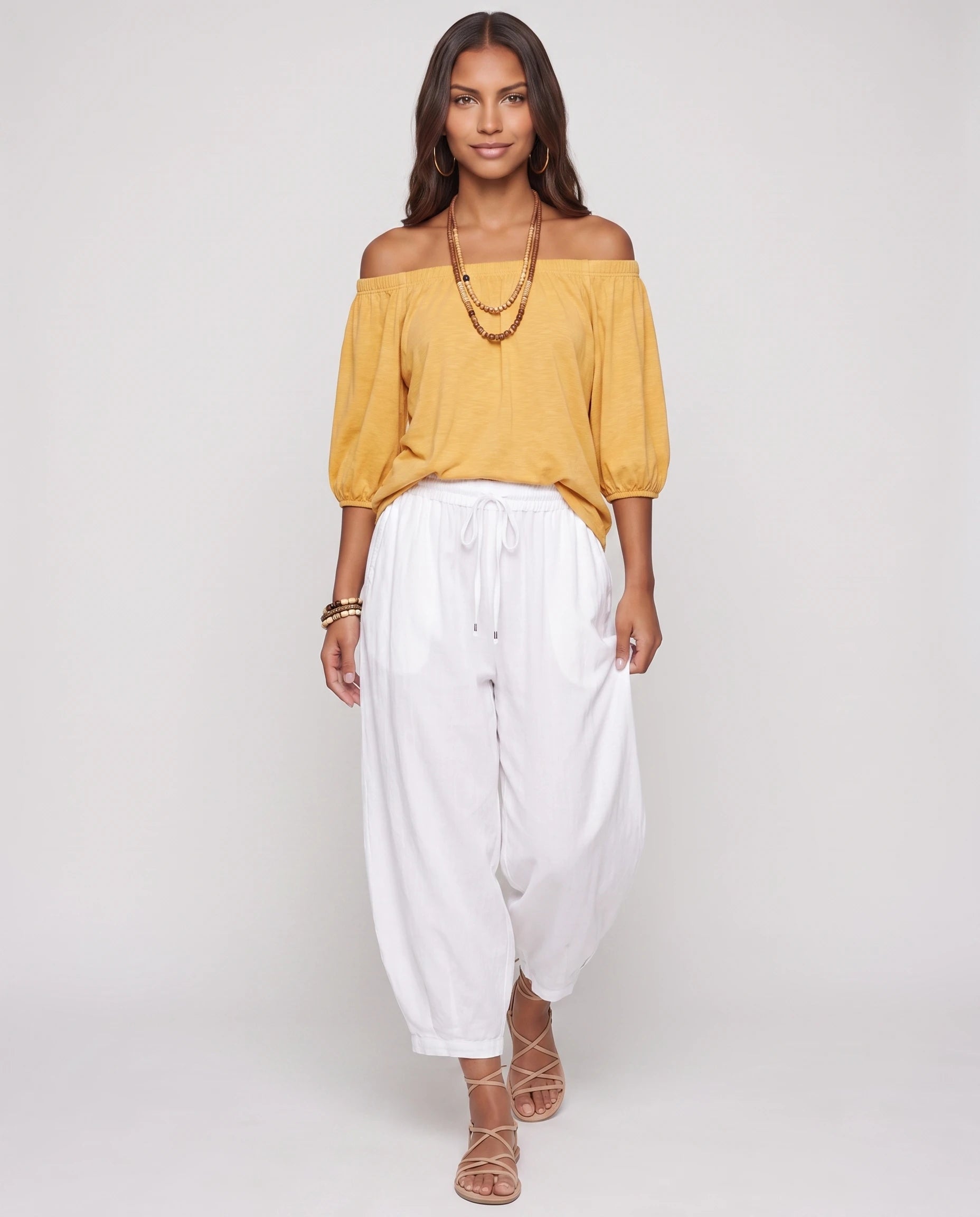 Ensemble epaules denudees et pantalon sarouel Jaune vue de face studio - Lorene | Zolena