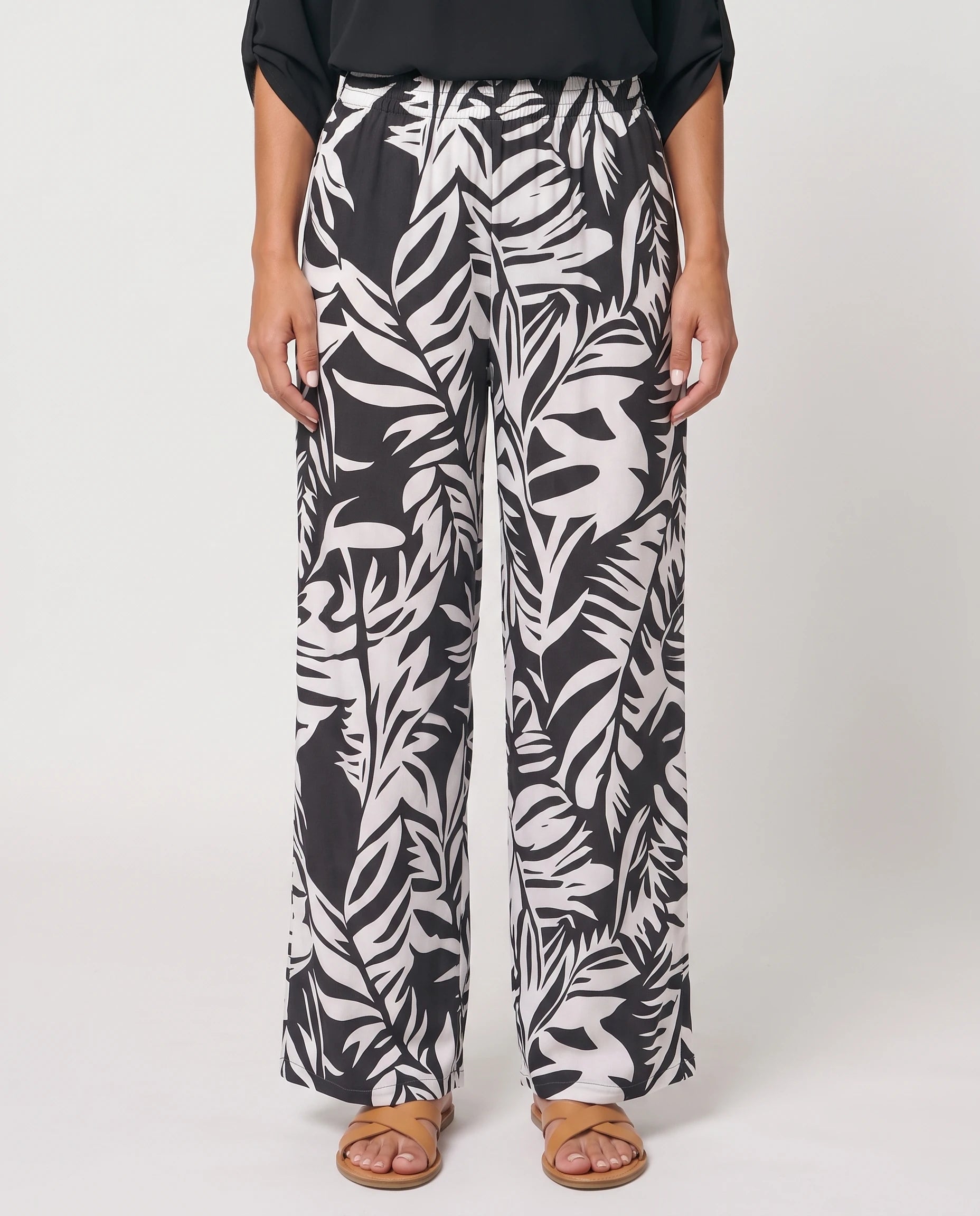 Ensemble blouse et pantalon large imprimé Servane — Noir — détail imprimé
