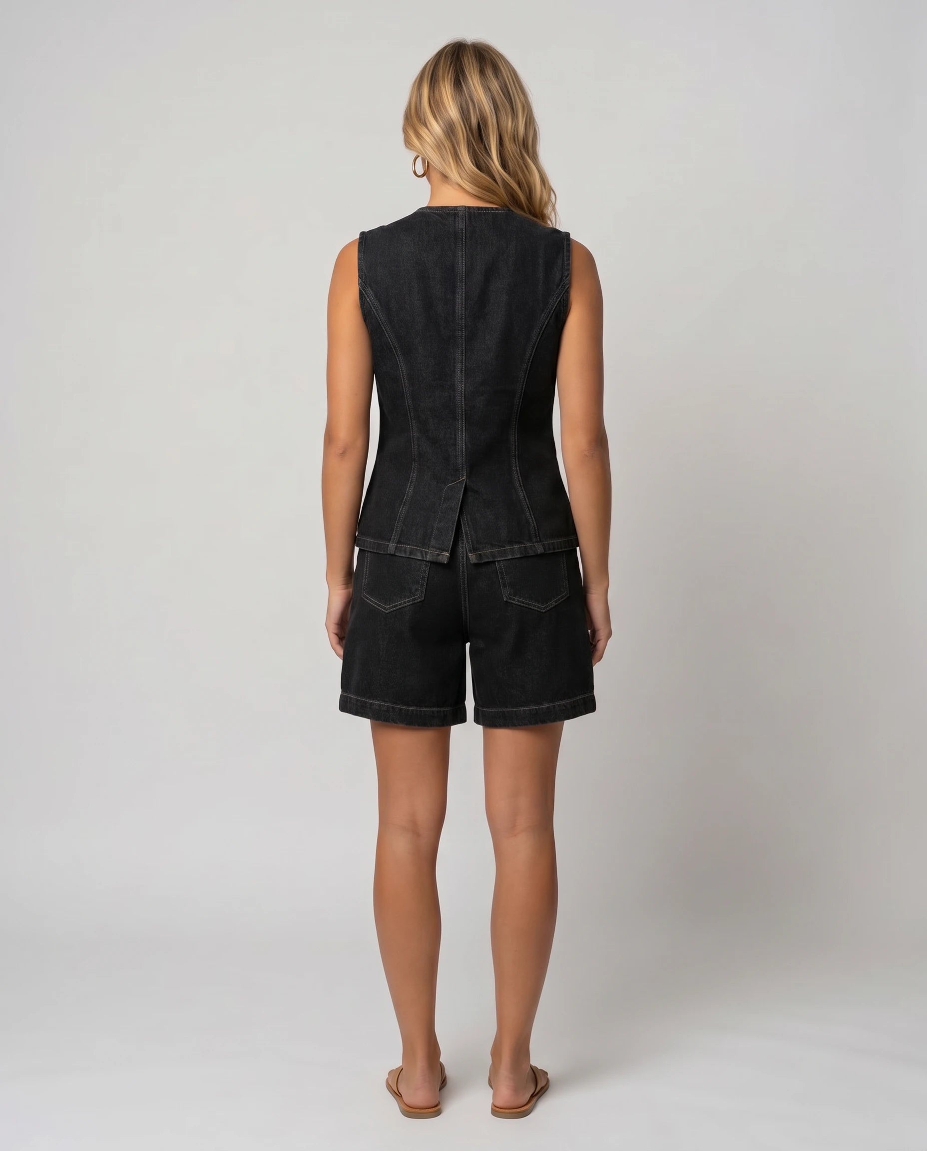 Ensemble gilet et short en jean Perrine — Noir — vue dos studio