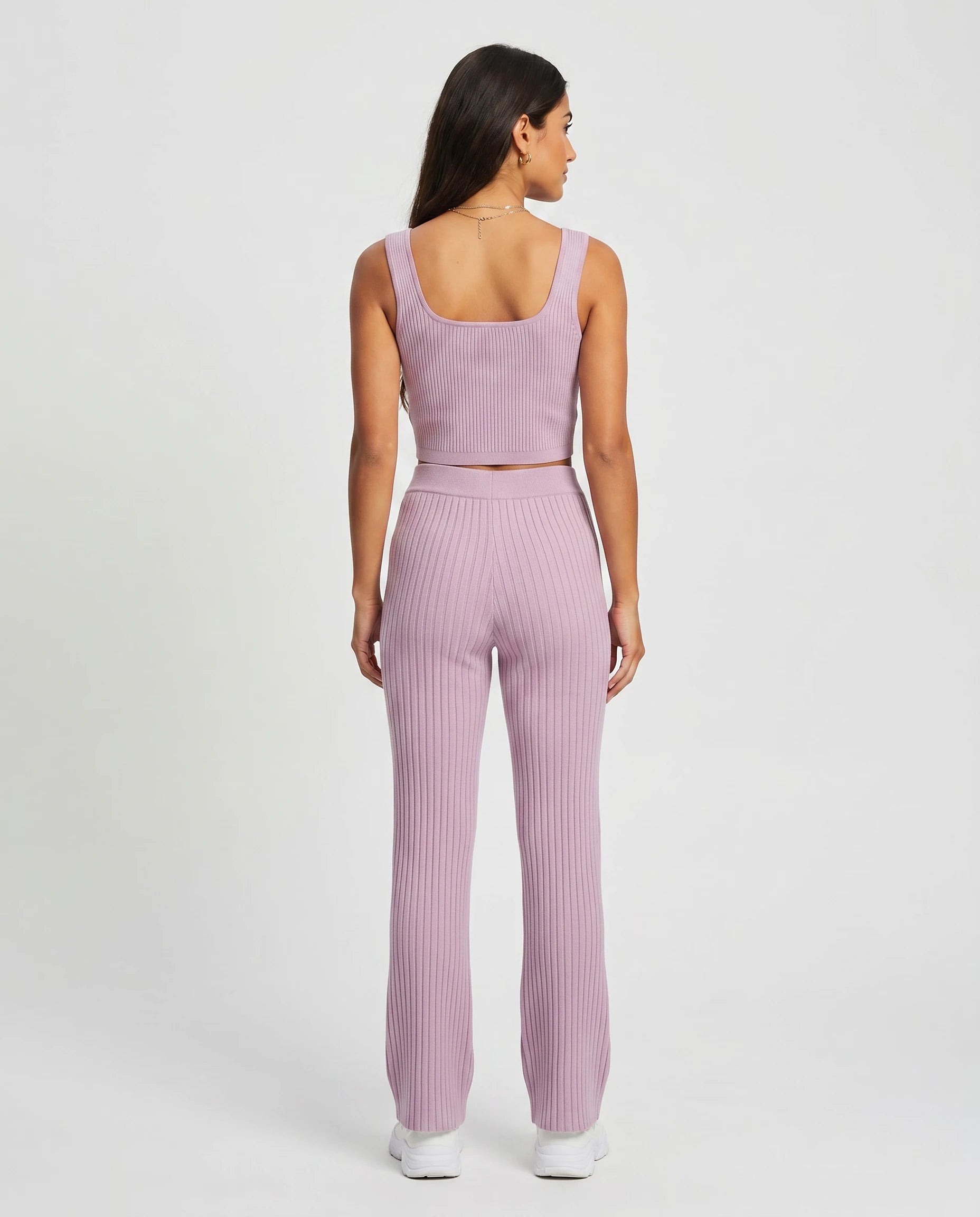Ensemble top court et pantalon en maille cotelee Lilas vue de dos studio - Elvire | Zolena