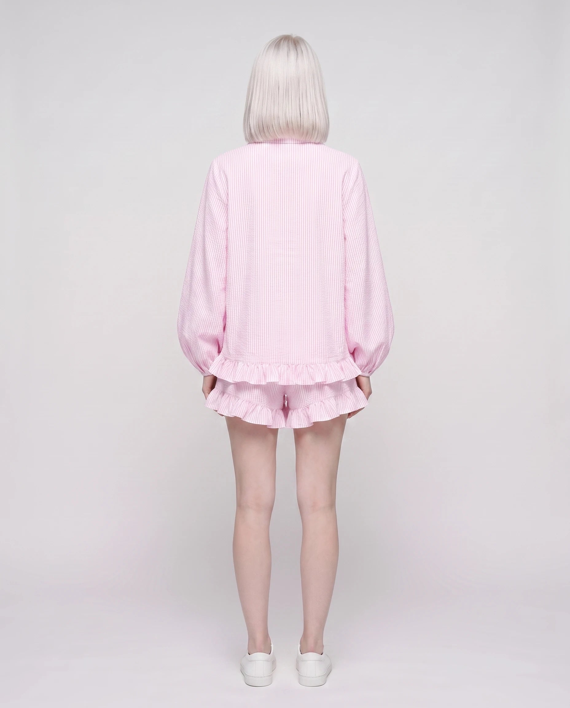 Ensemble chemise manches ballon et short à ruches Rosine — Rose — vue dos studio