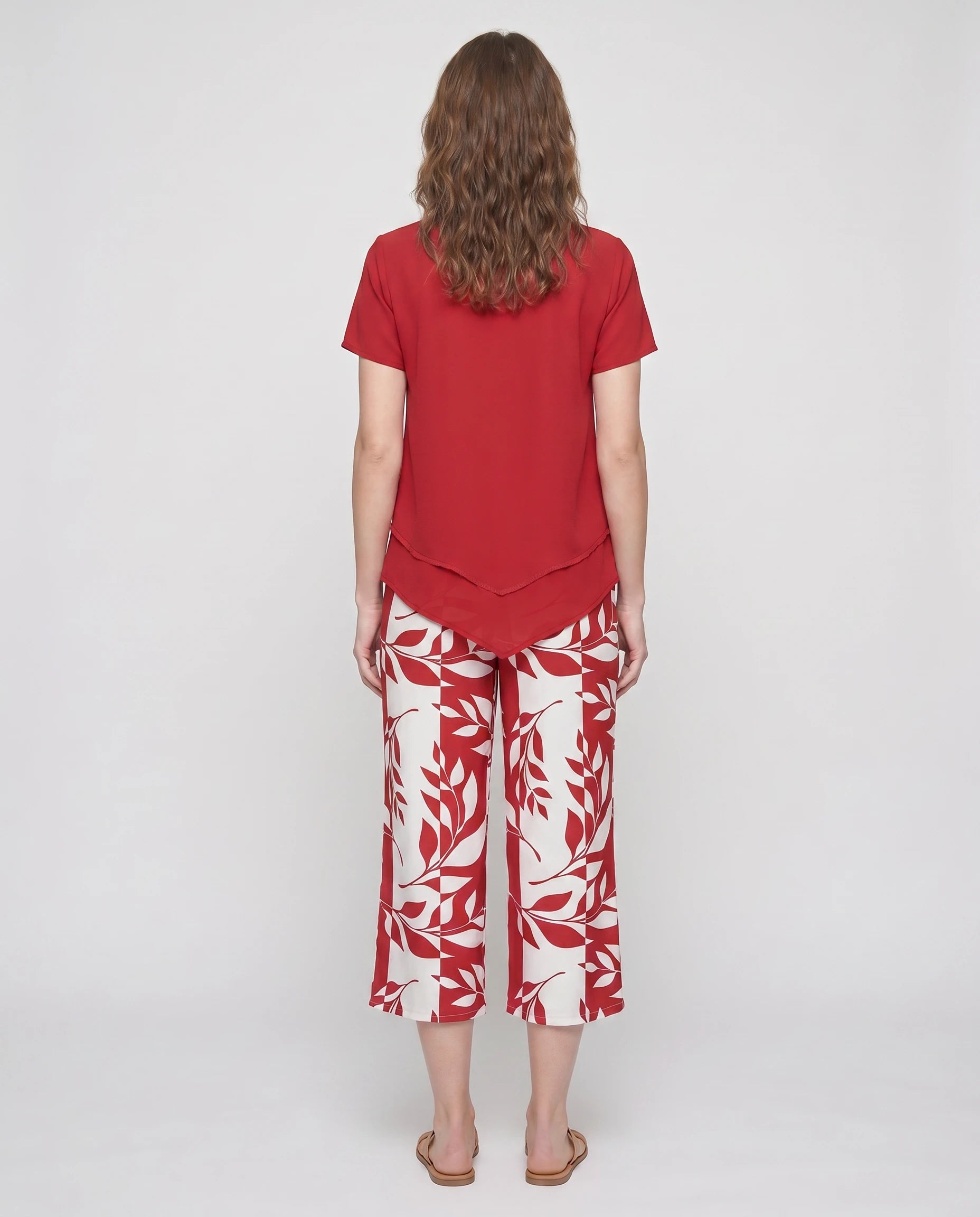 Ensemble tunique superposée et pantalon imprimé Quitterie — Rouge — vue dos studio