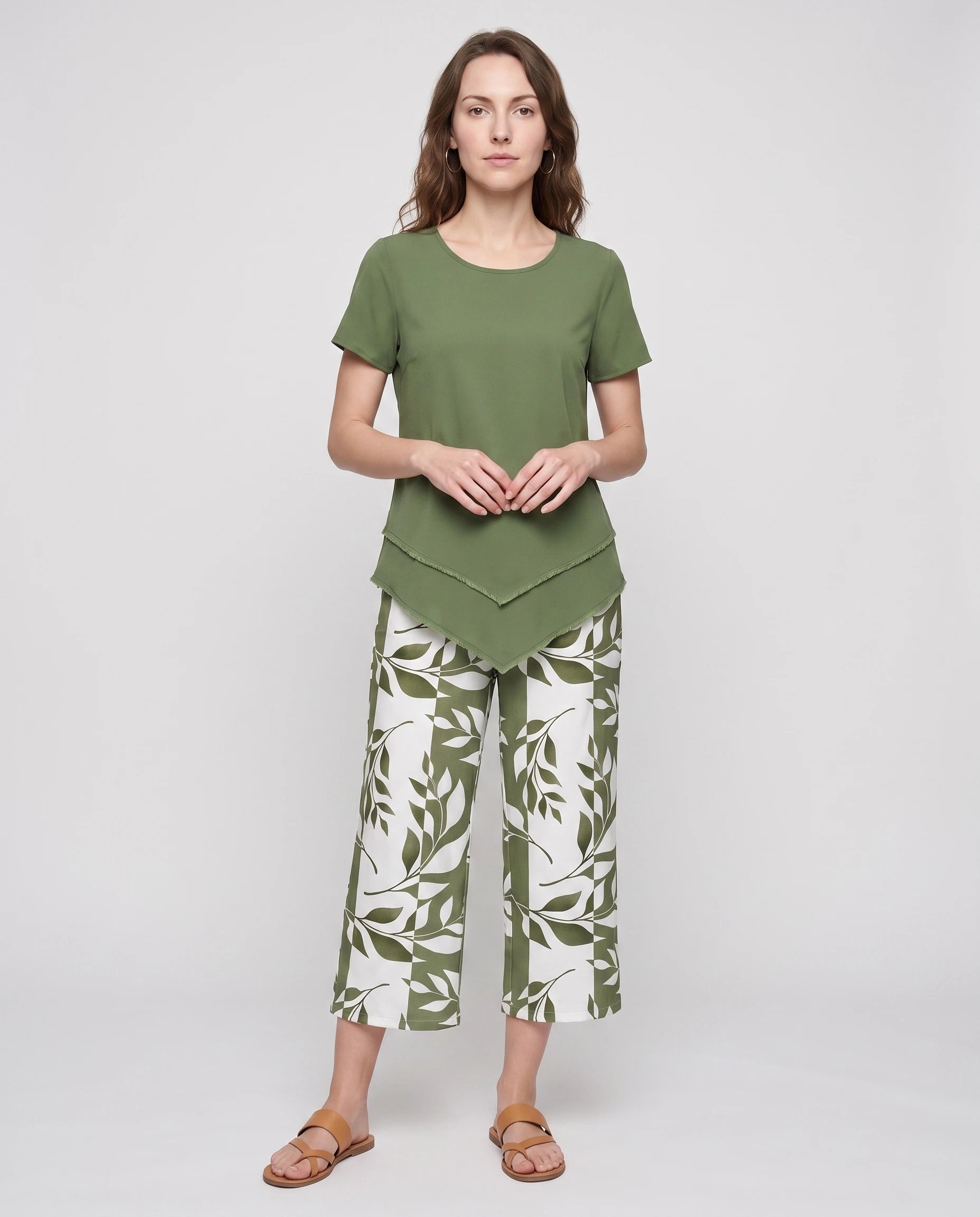 Ensemble tunique superposée et pantalon imprimé Quitterie — Vert — vue face studio