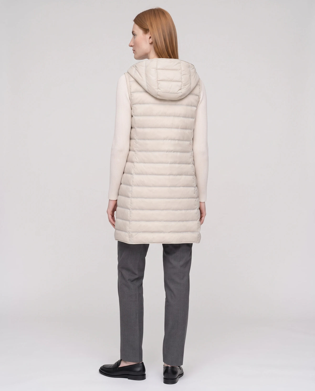 Gilet long sans manches à capuche Lorette Sable, vue de dos