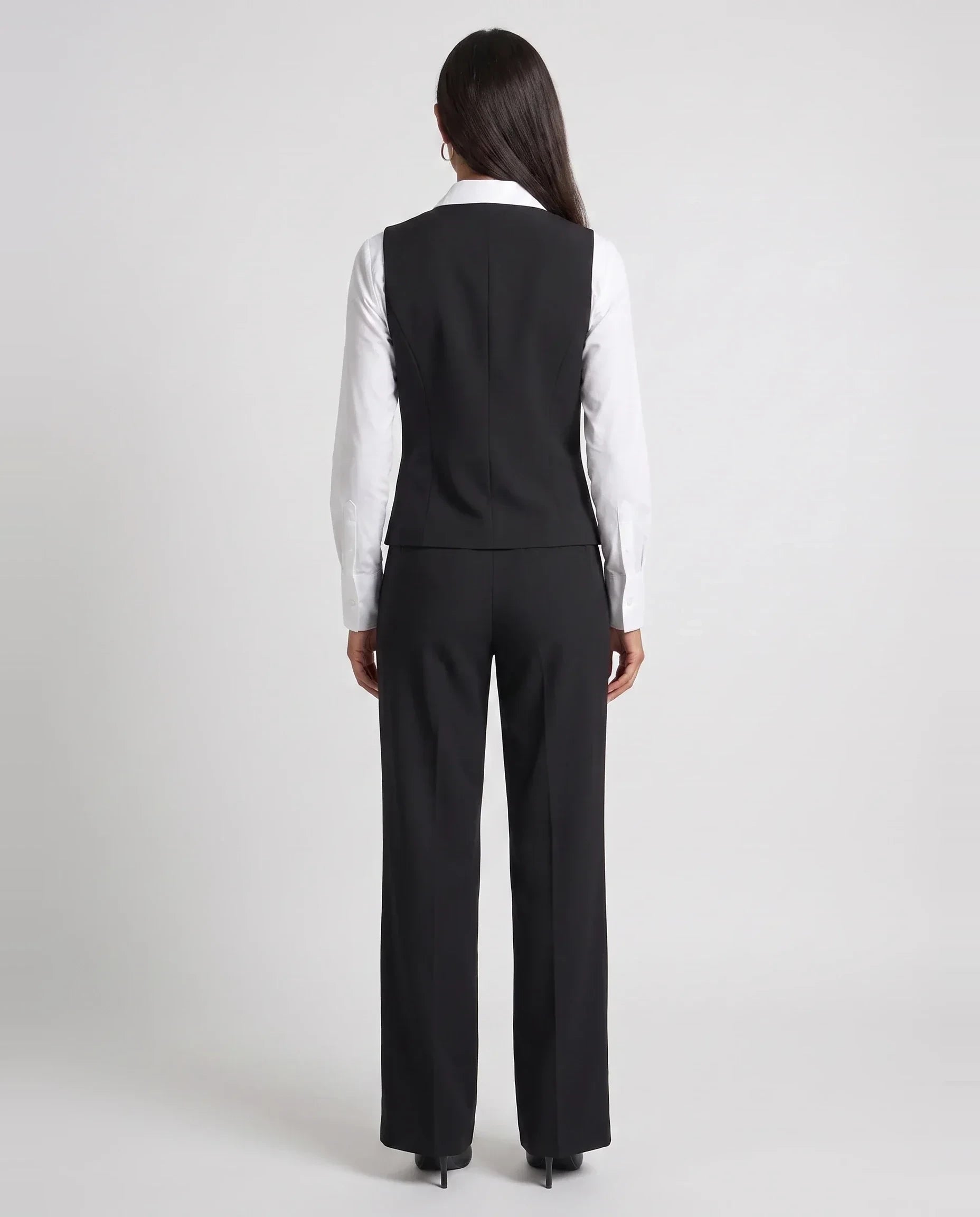 Gilet de tailleur croisé noir Morgane, vue de dos en studio