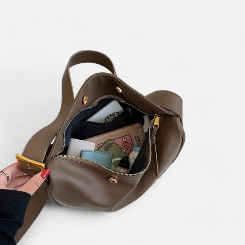Grand sac à main banane demi-lune en cuir chic Marcelle