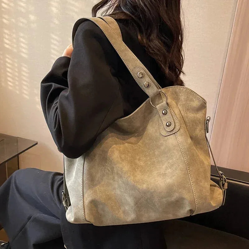 Grand sac à main bandoulière de cours rétro souple Iris