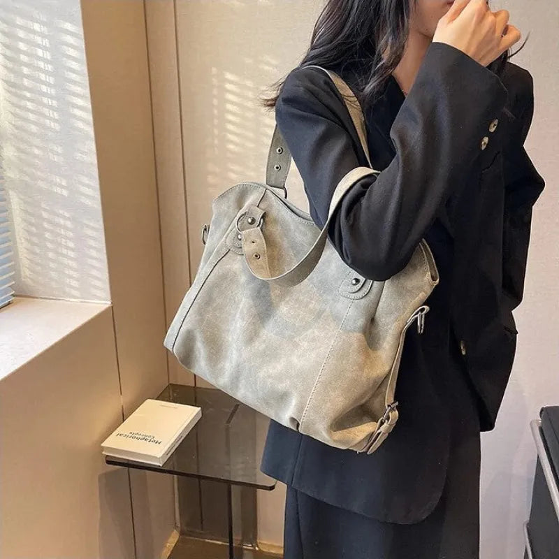 Grand sac à main bandoulière de cours rétro souple Iris