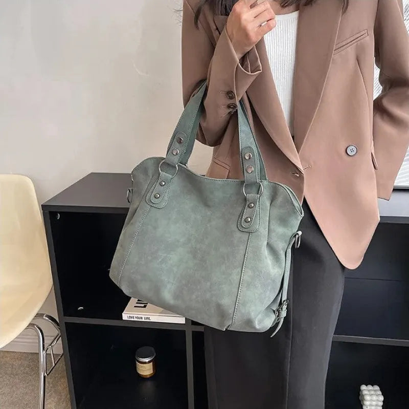 Grand sac à main bandoulière de cours rétro souple Iris