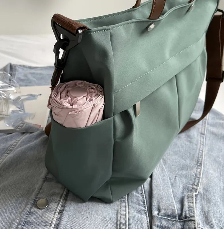 Grand sac à main cabas de cours multipoches à bandoulière en nylon Maëlys