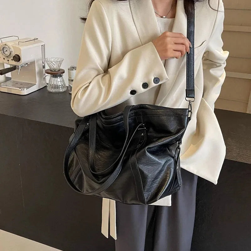 Grand sac à main cabas de cours souple avec bandoulière Alyssa