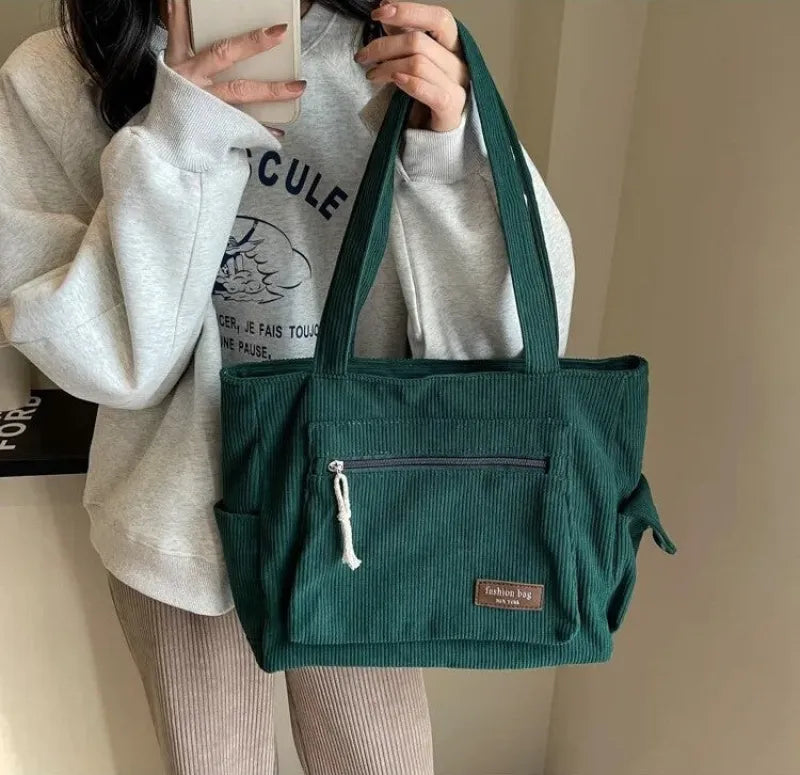 Grand sac à main cabas multipoches en velours côtelé Léonie