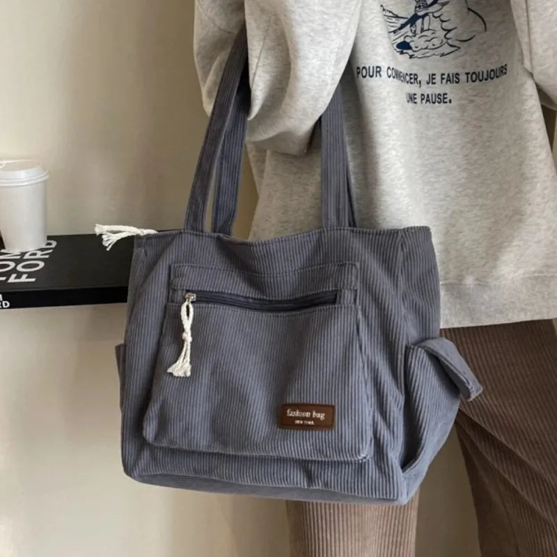 Grand sac à main cabas multipoches en velours côtelé Léonie