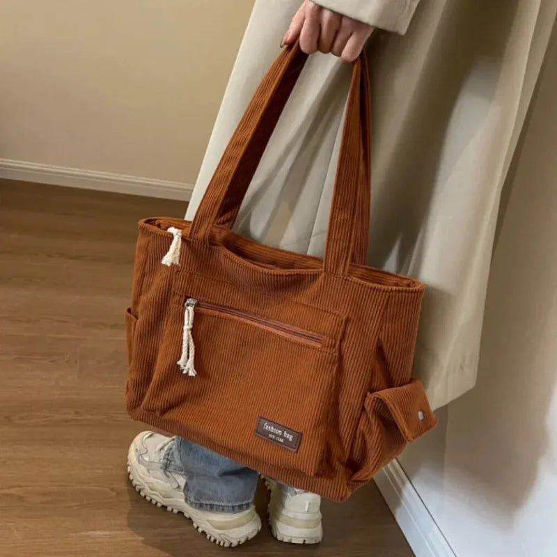 Grand sac à main cabas multipoches en velours côtelé Léonie