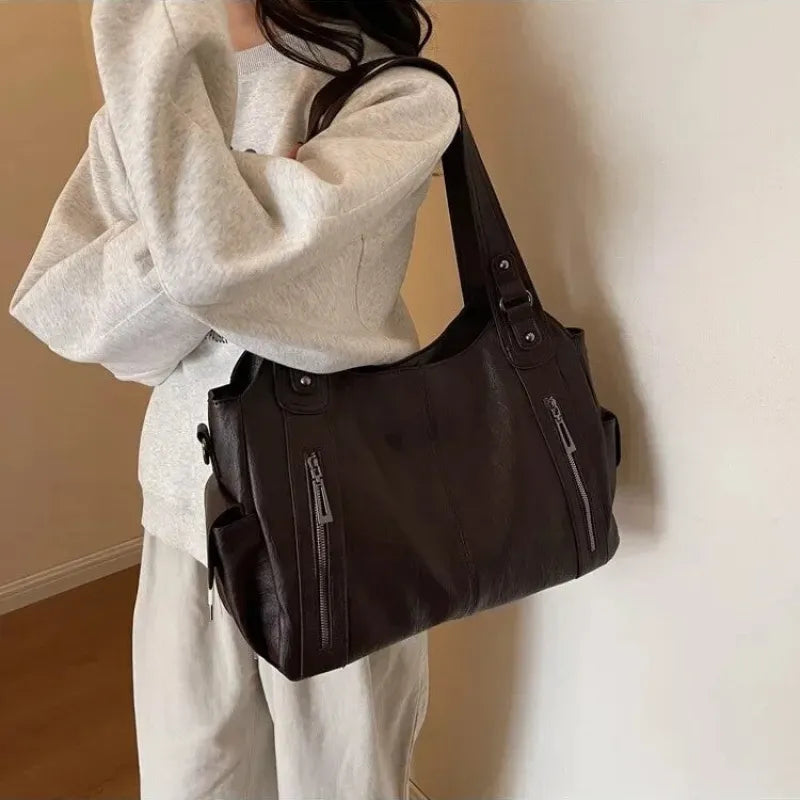 Grand sac à main de cours rétro souple à bandoulière Léonie